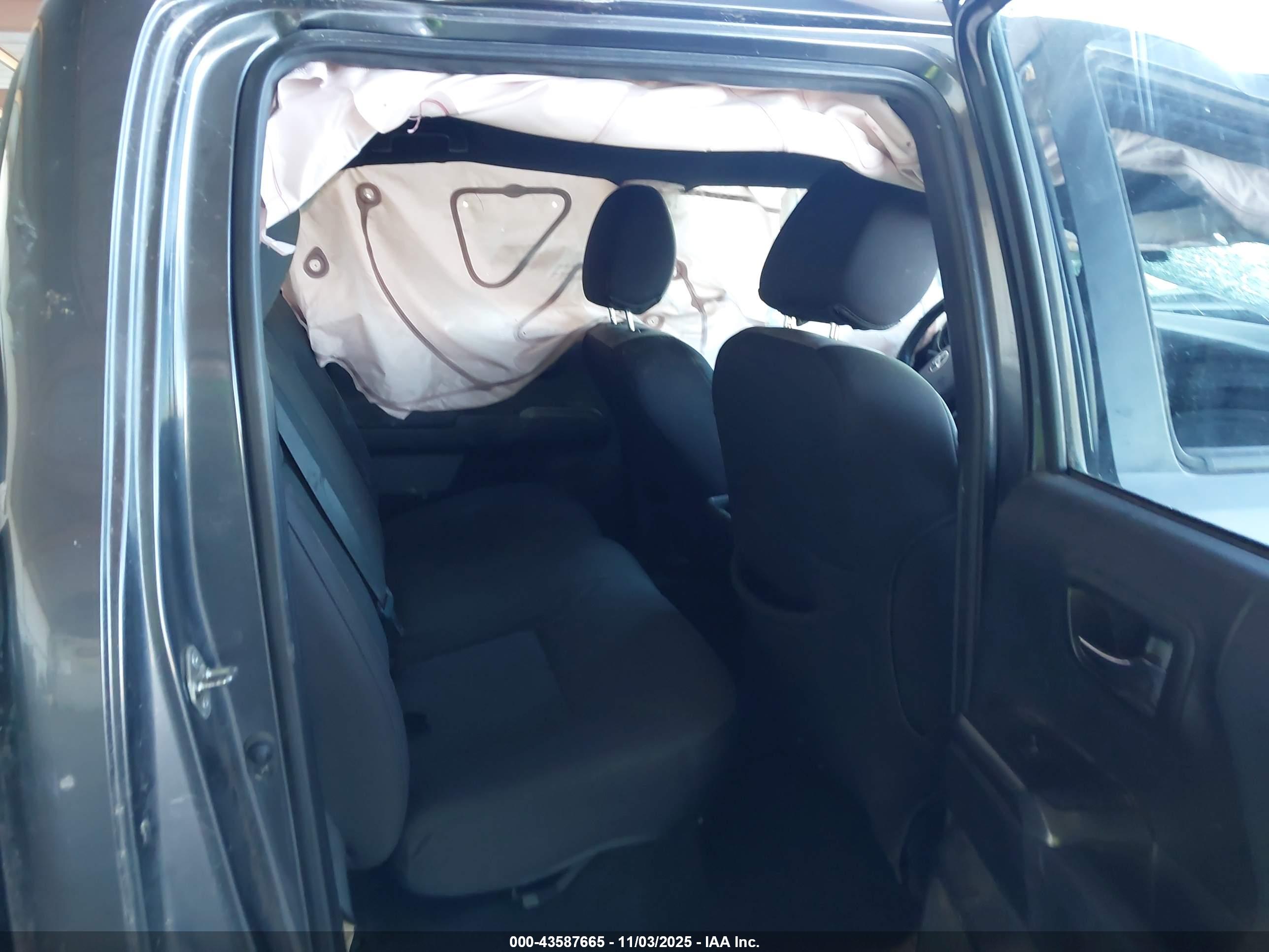 TOYOTA TACOMA image 8