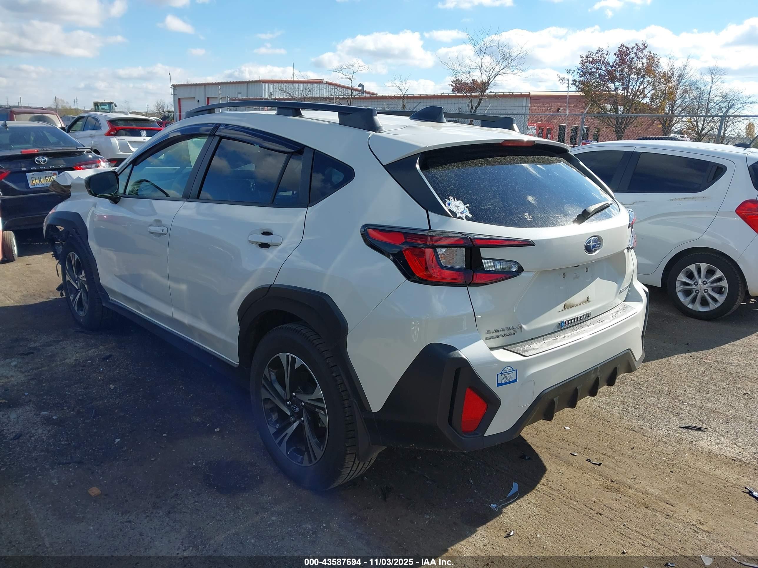 SUBARU CROSSTREK image 3