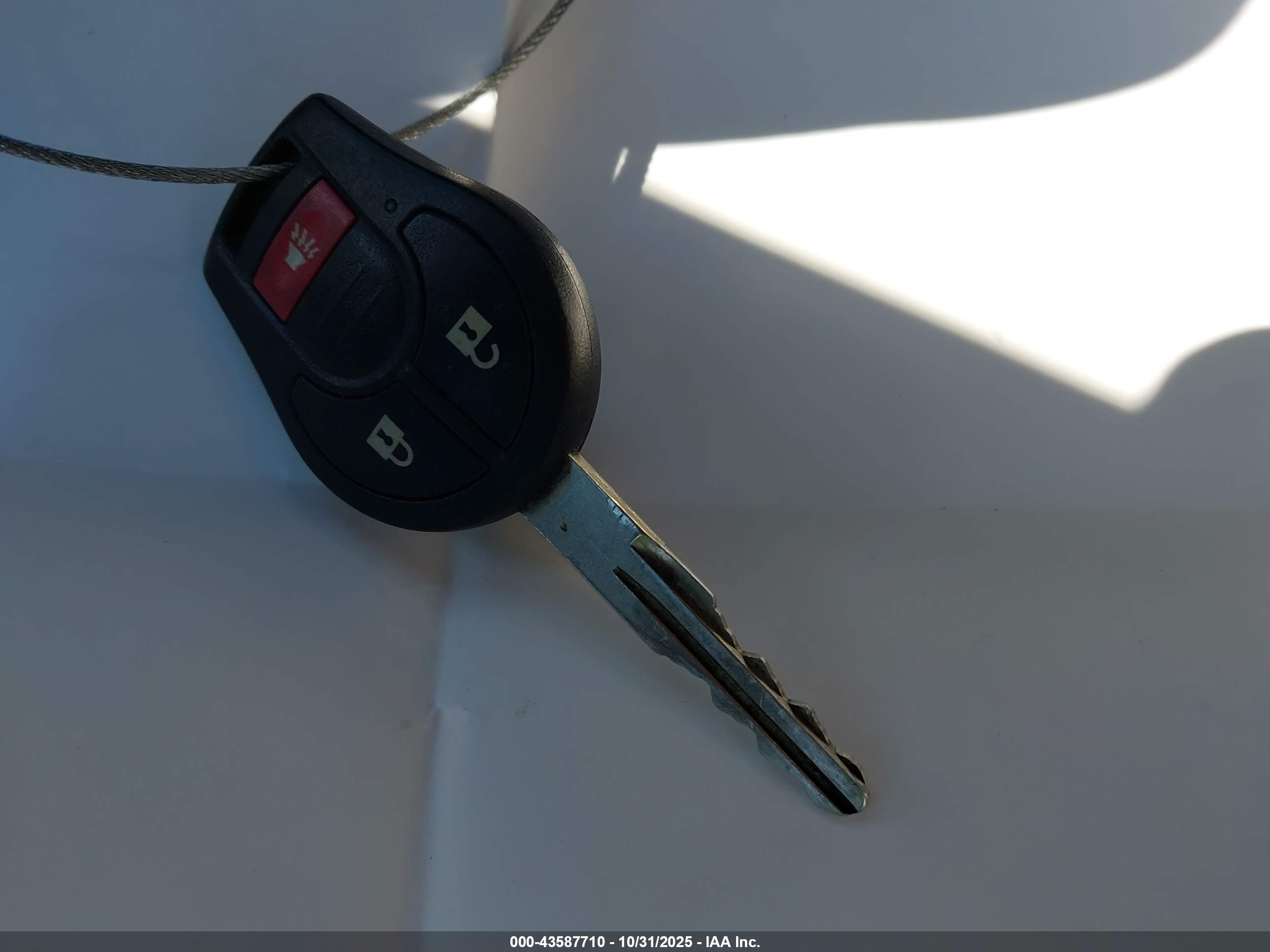 NISSAN ROGUE image 11