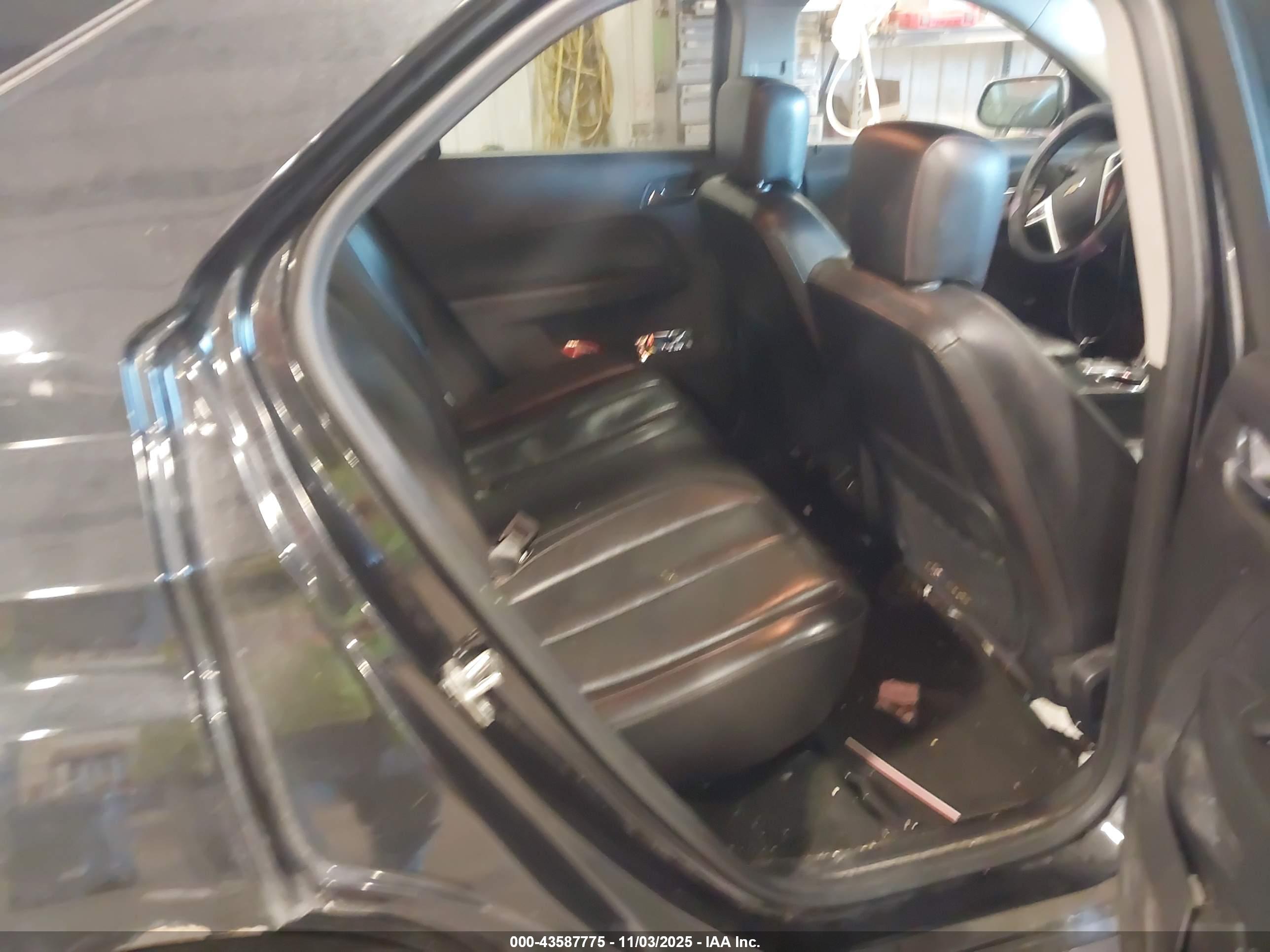 CHEVROLET EQUINOX image 8