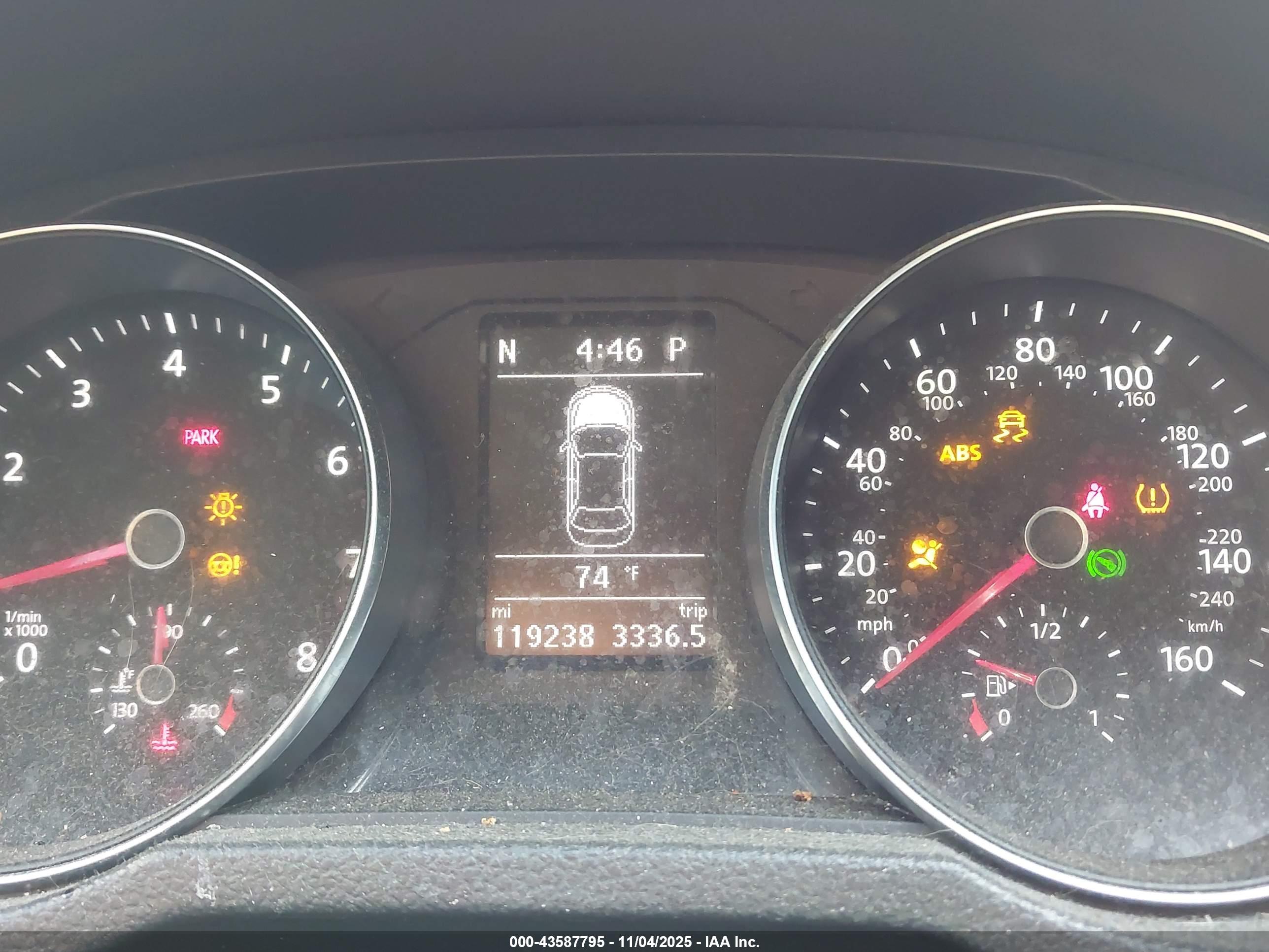 VOLKSWAGEN PASSAT image 7