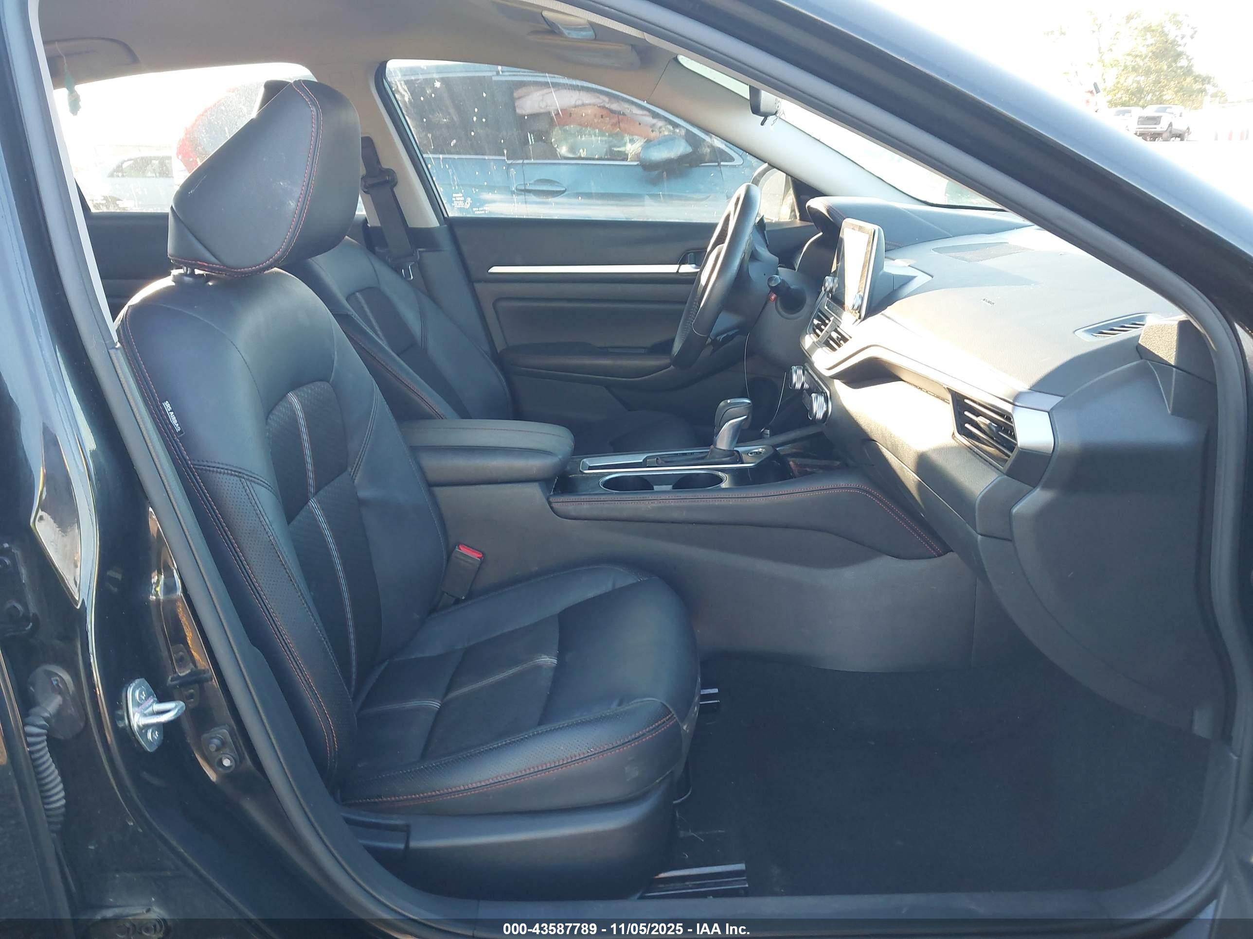 NISSAN ALTIMA image 5