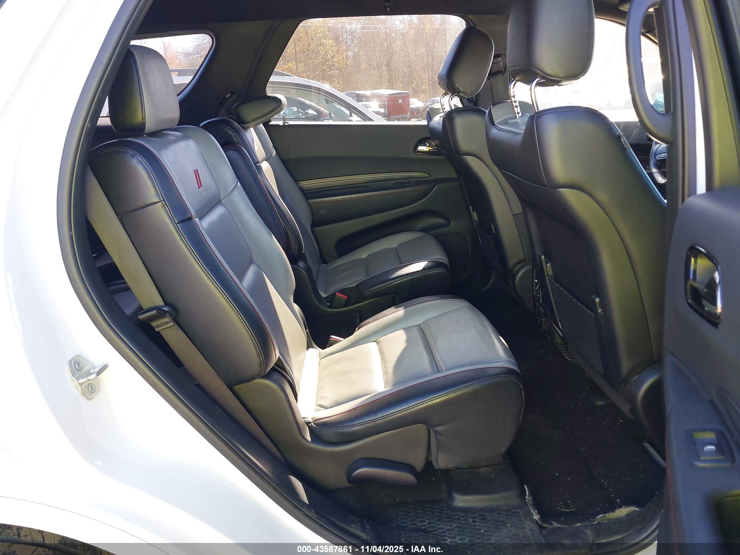 DODGE DURANGO image 8