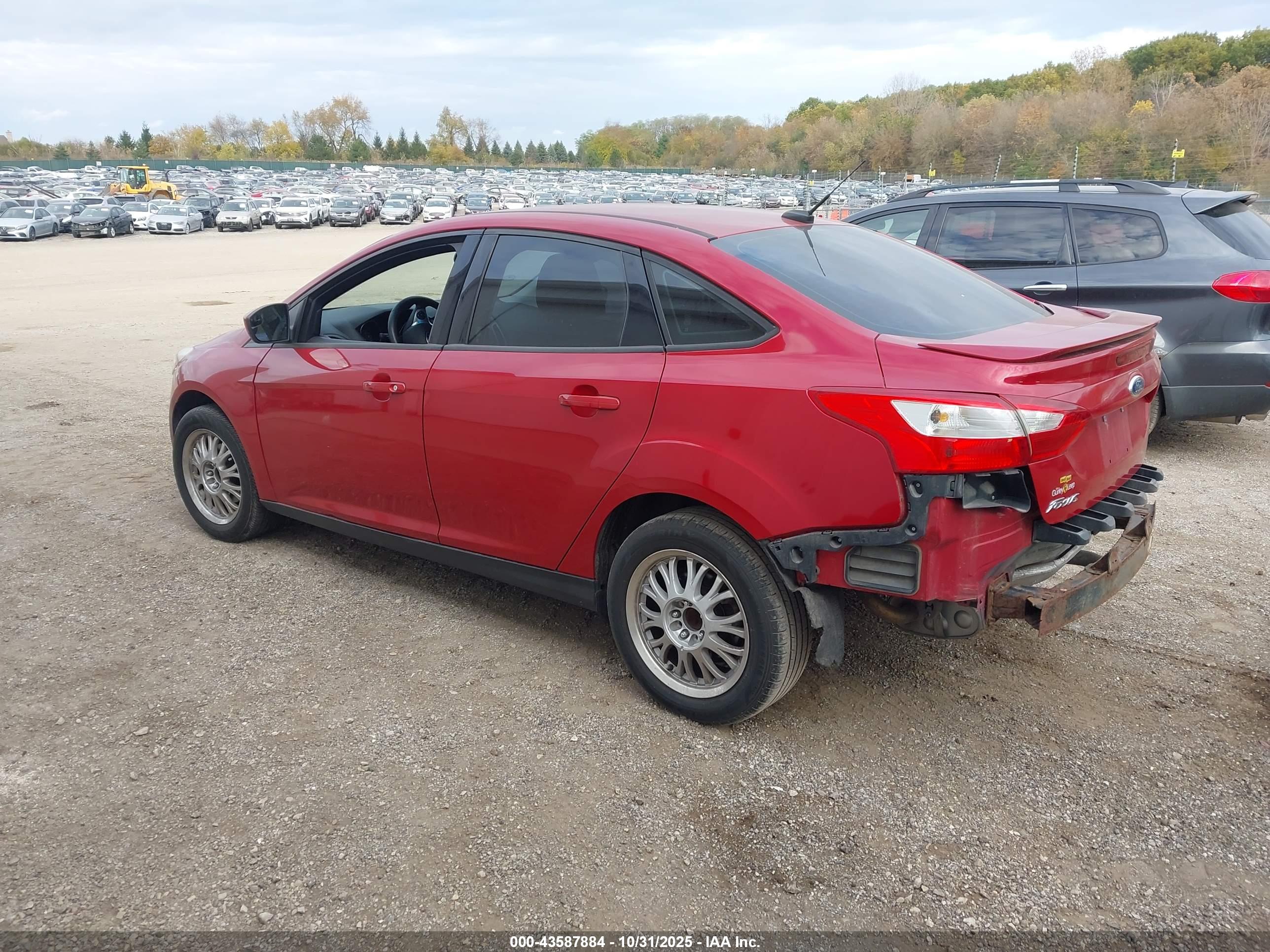FORD FOCUS image 3