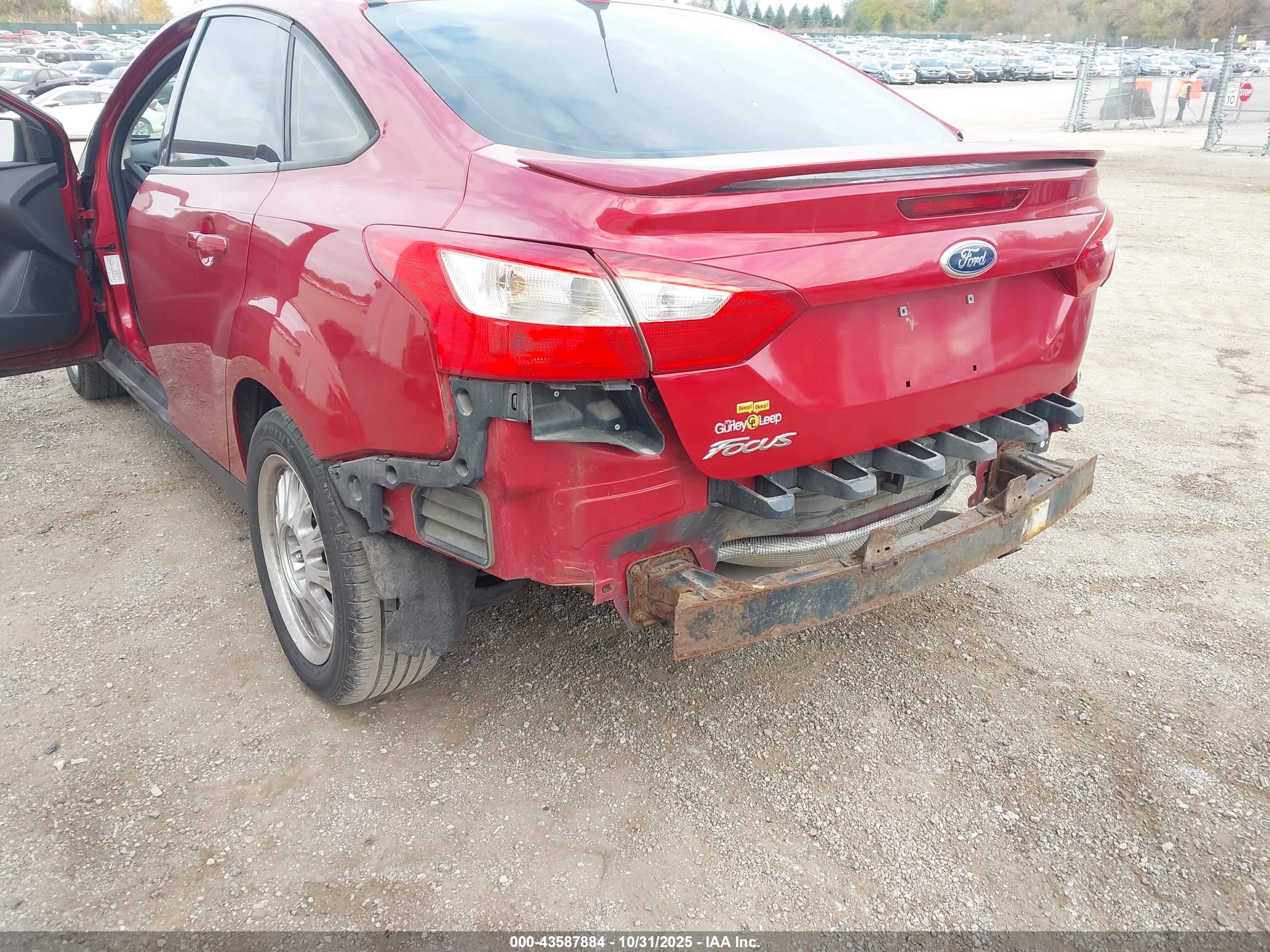 FORD FOCUS image 6