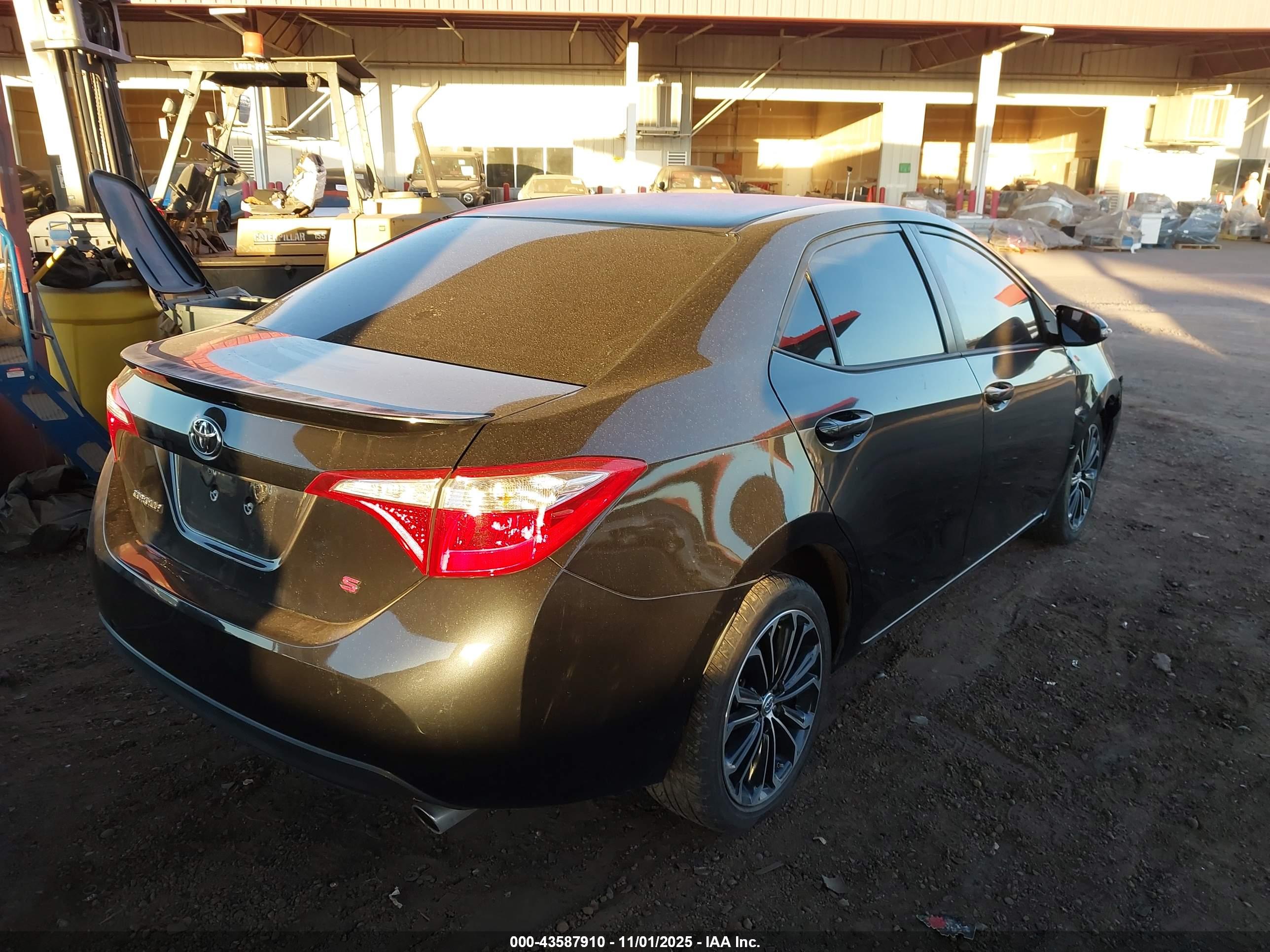 TOYOTA COROLLA image 4