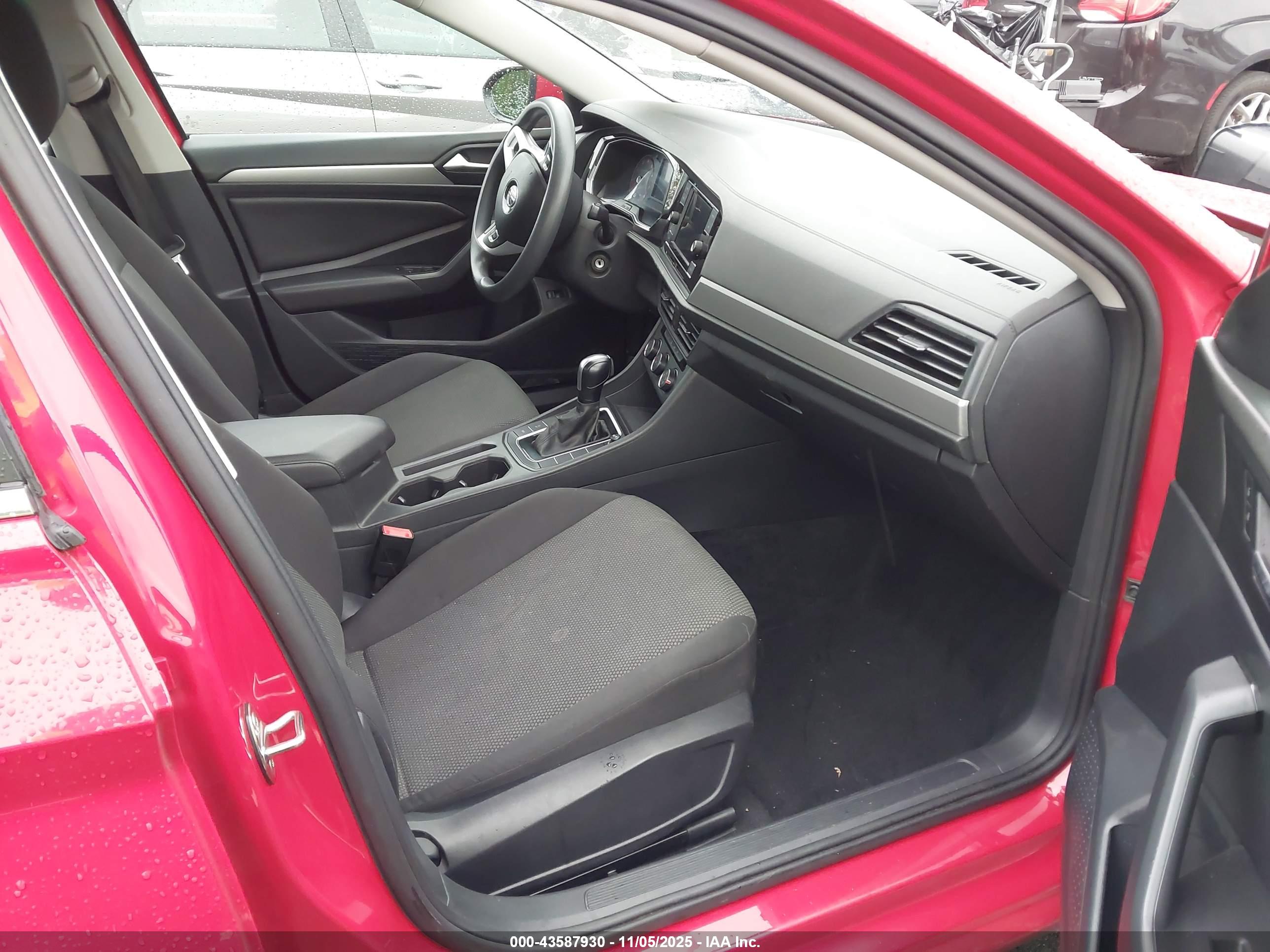 VOLKSWAGEN JETTA image 5
