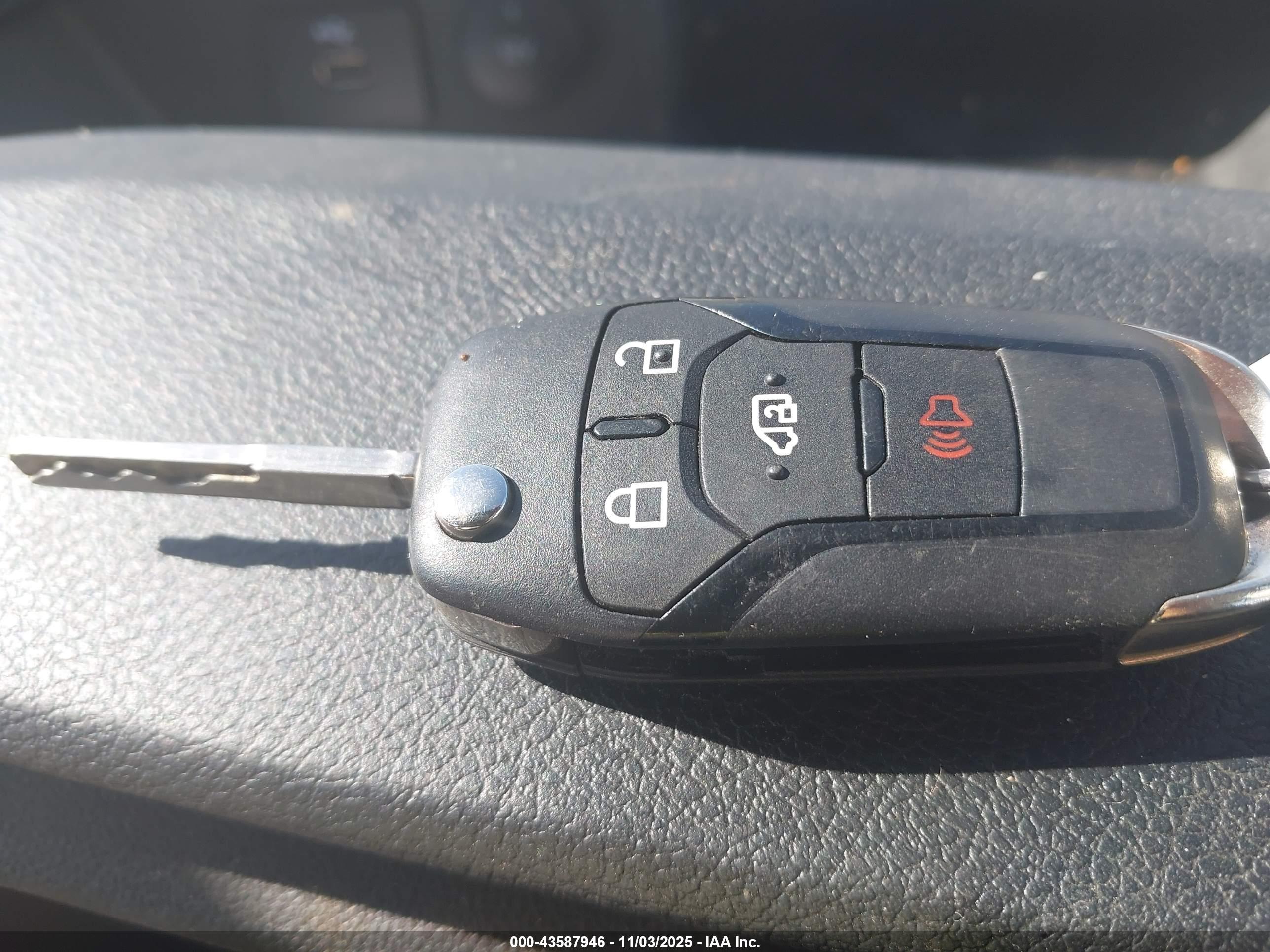 FORD TRANSIT-250 image 11