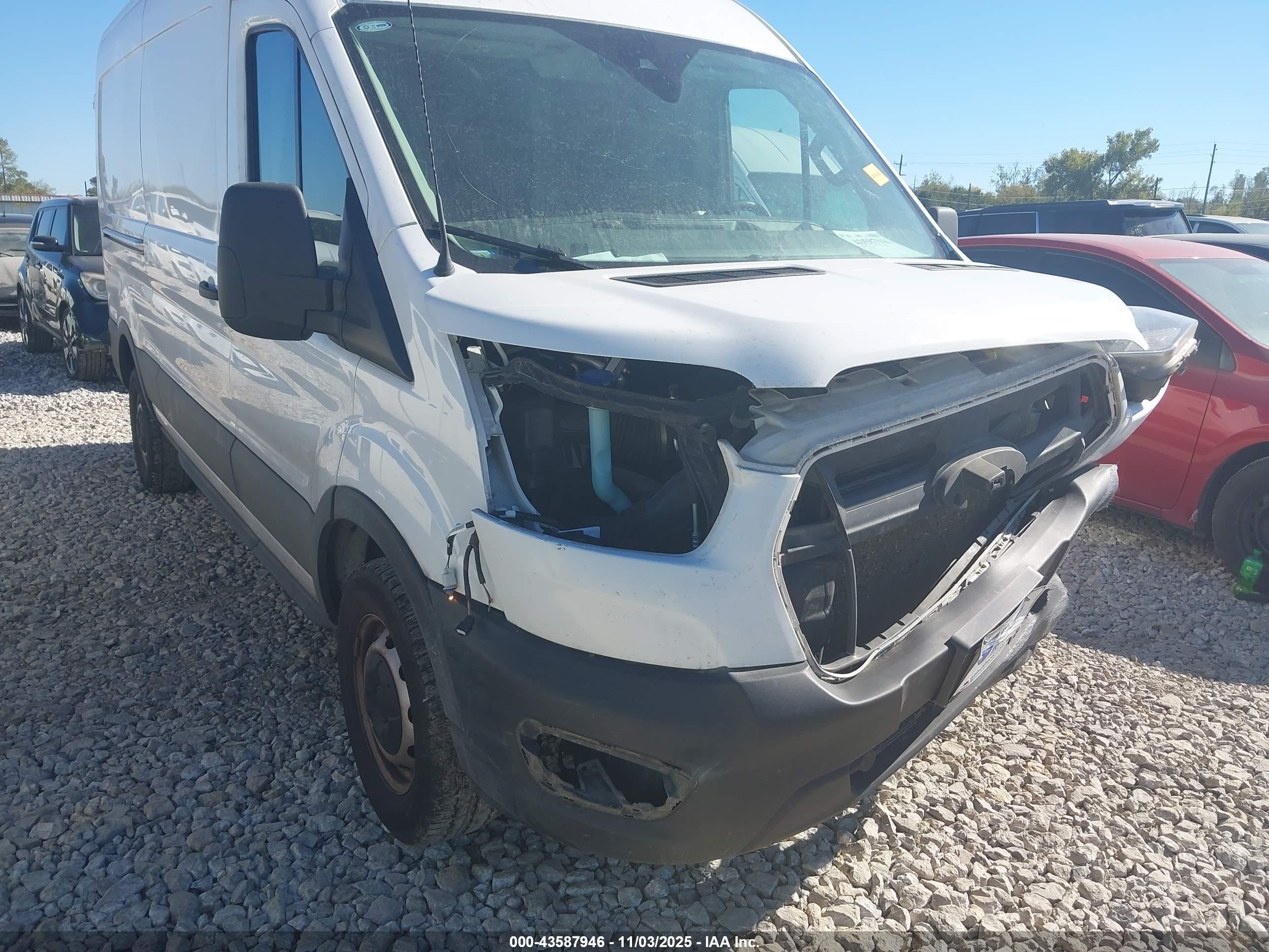 FORD TRANSIT-250 image 6