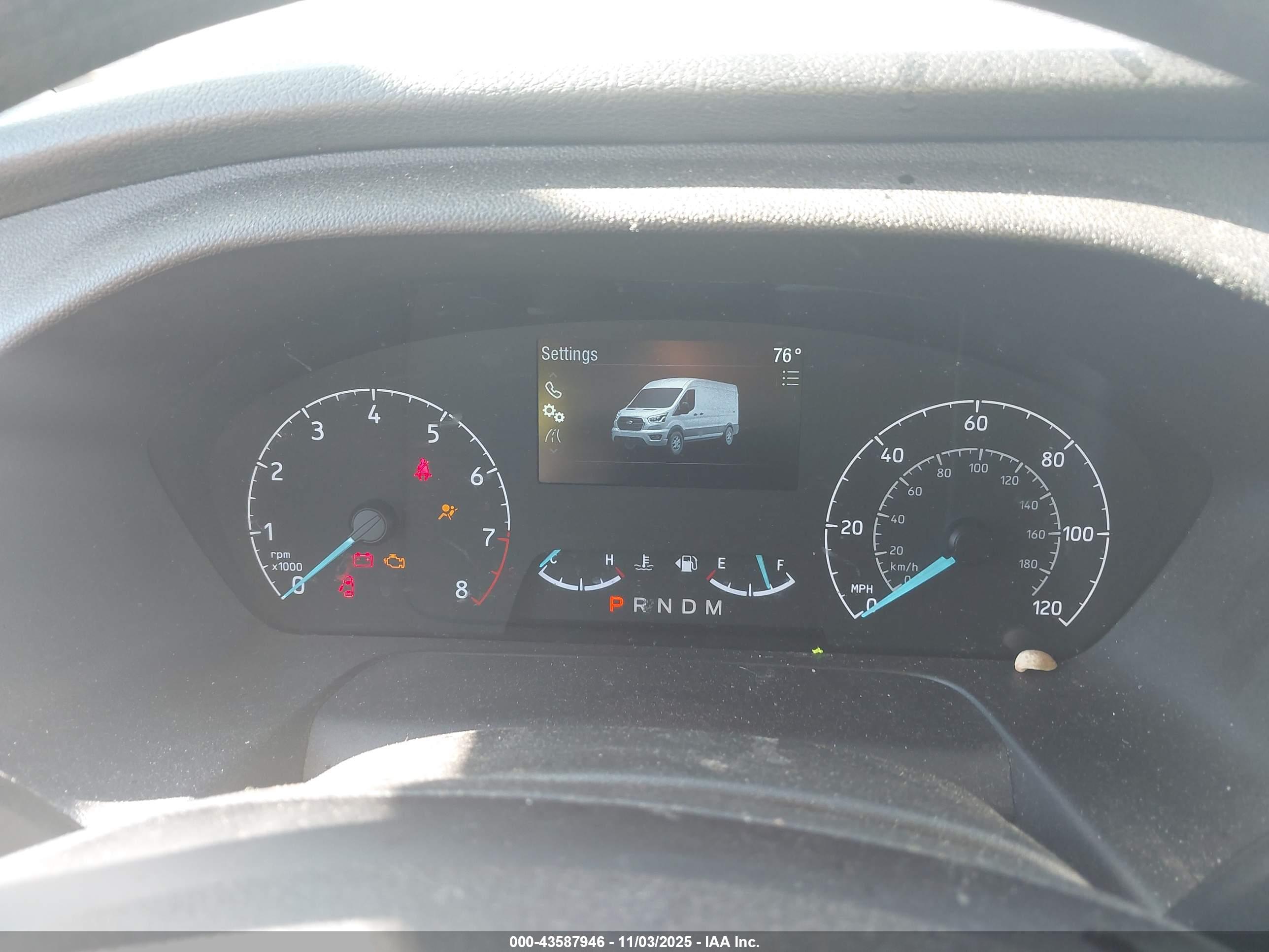 FORD TRANSIT-250 image 7