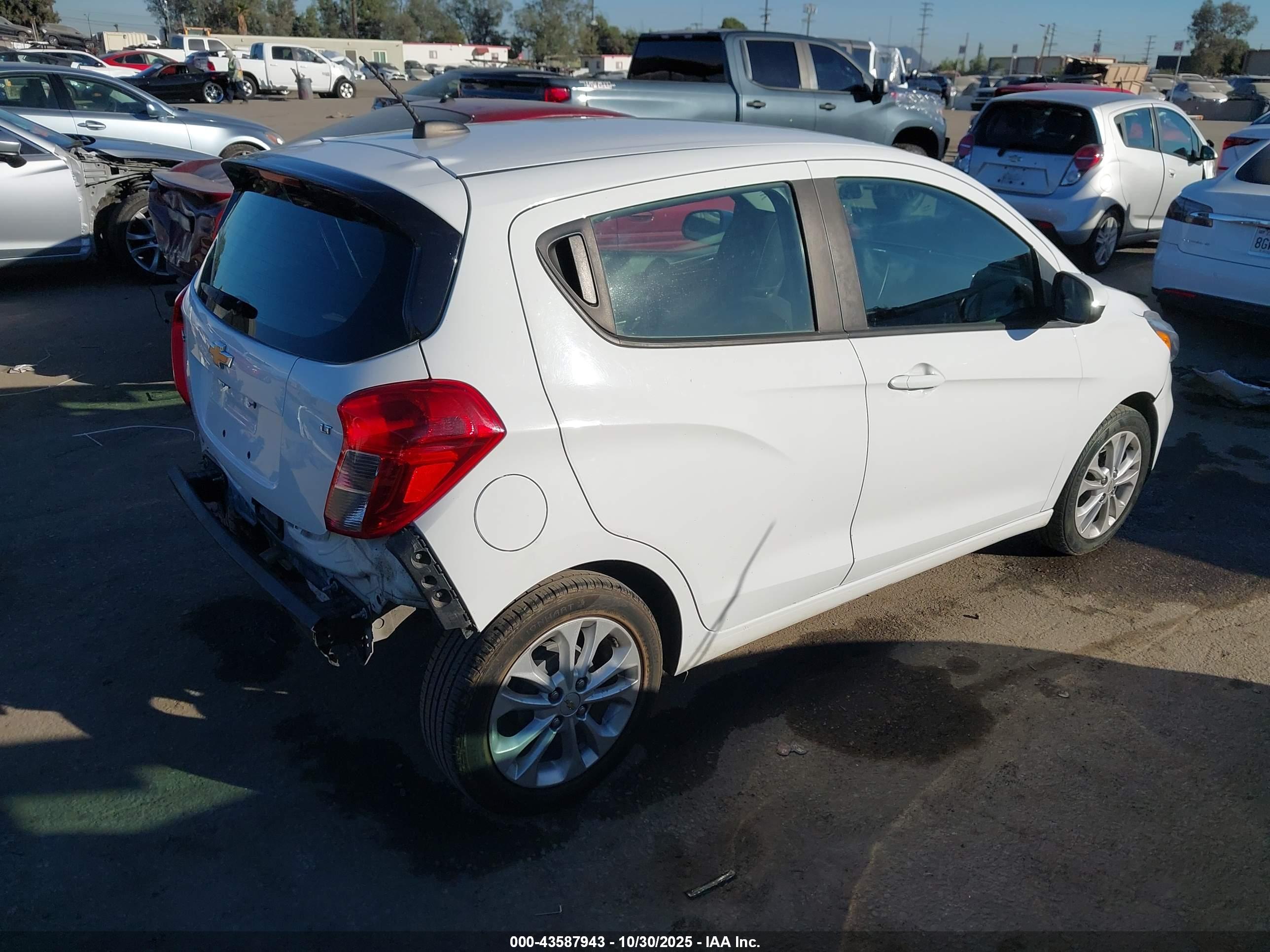 CHEVROLET SPARK image 4