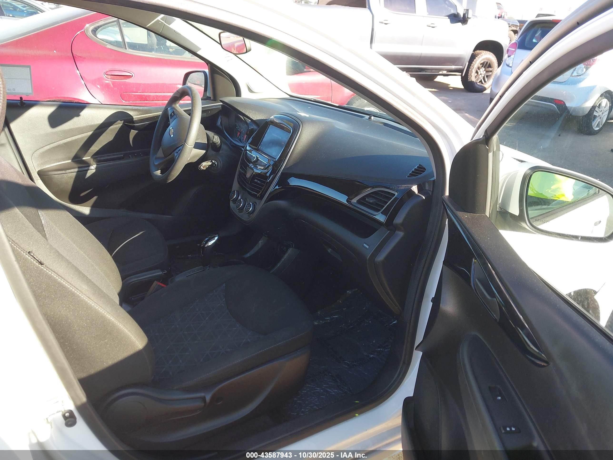 CHEVROLET SPARK image 5