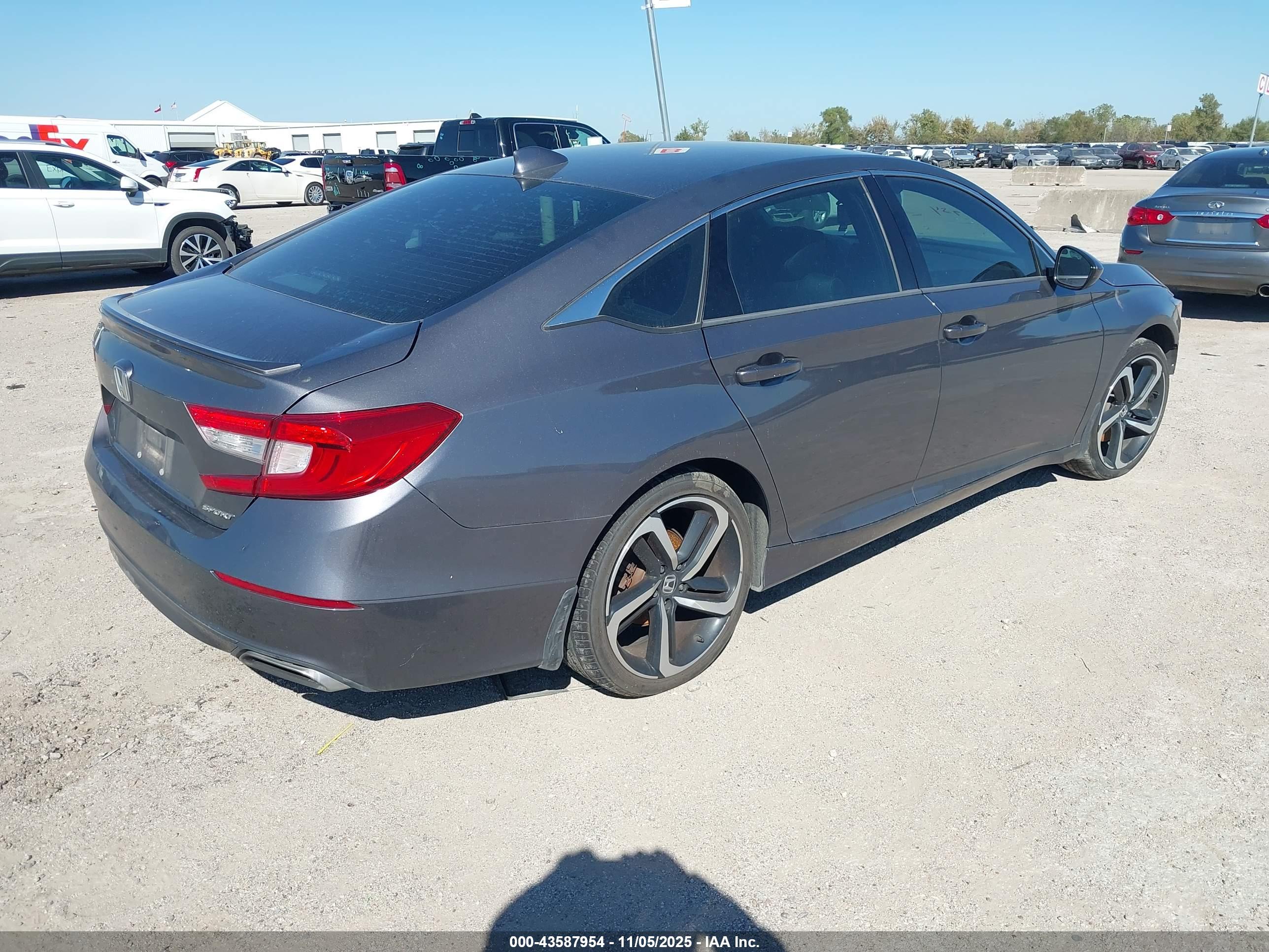 HONDA ACCORD image 4