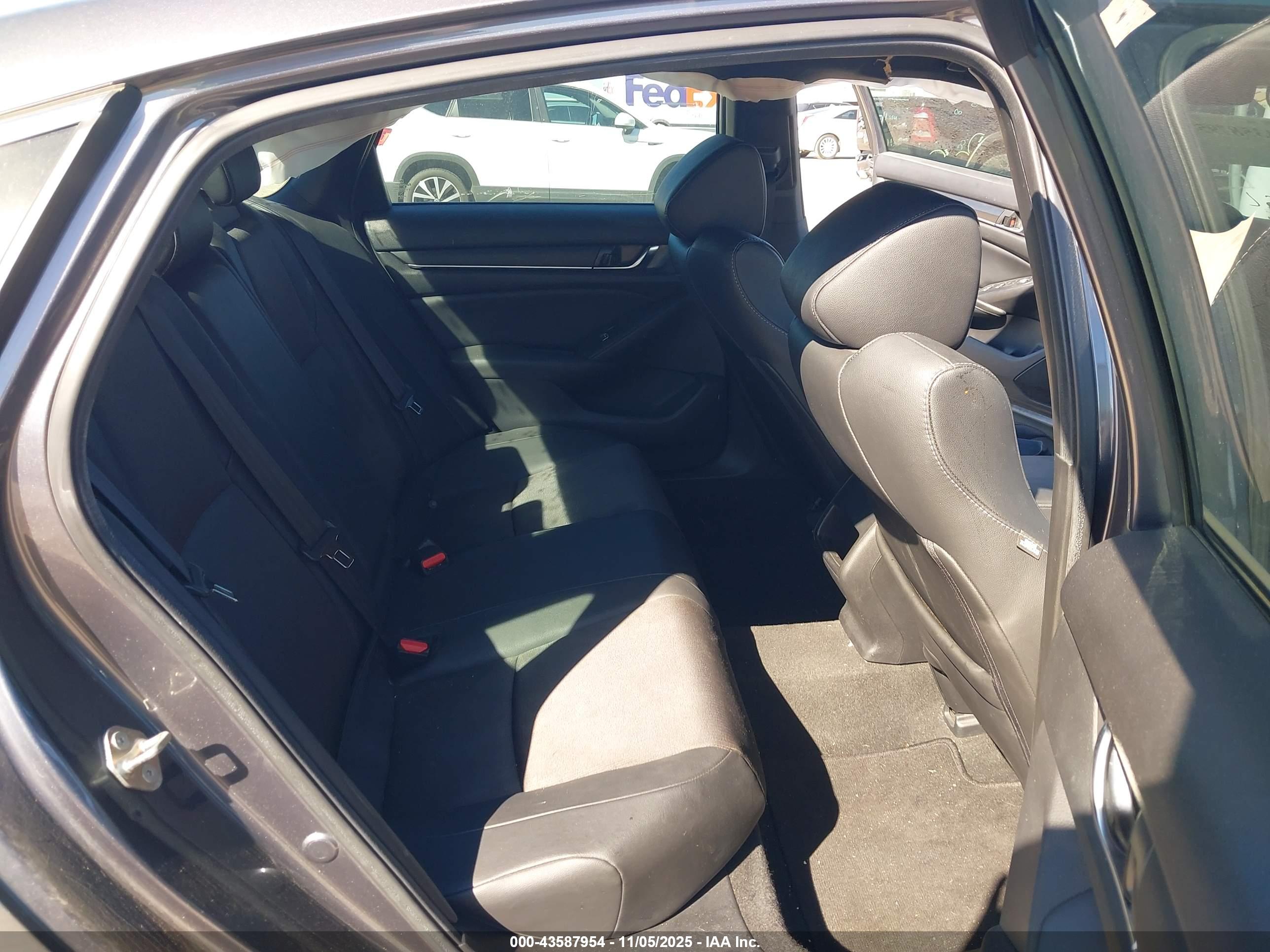 HONDA ACCORD image 8