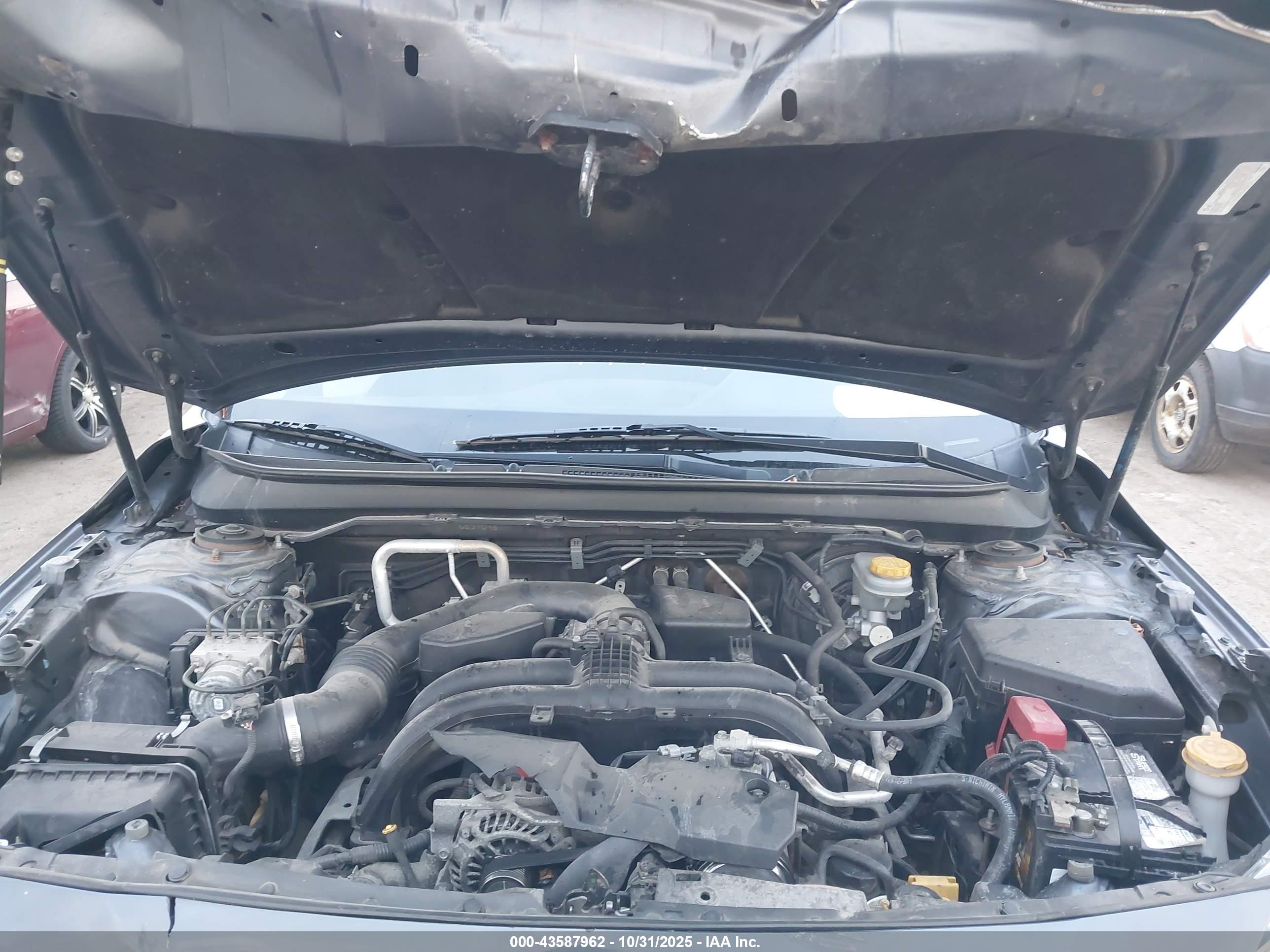 SUBARU OUTBACK image 10