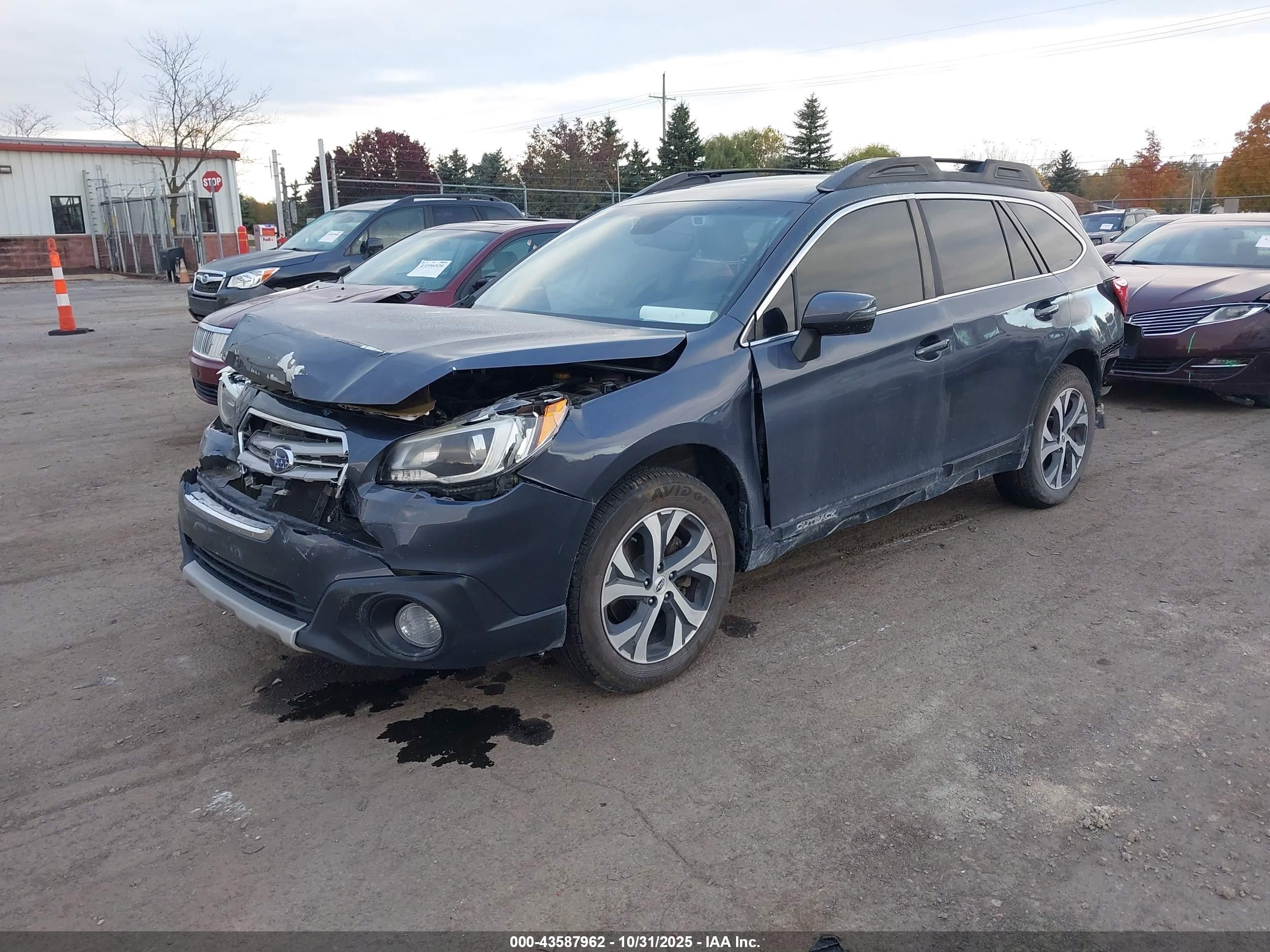 SUBARU OUTBACK image 2