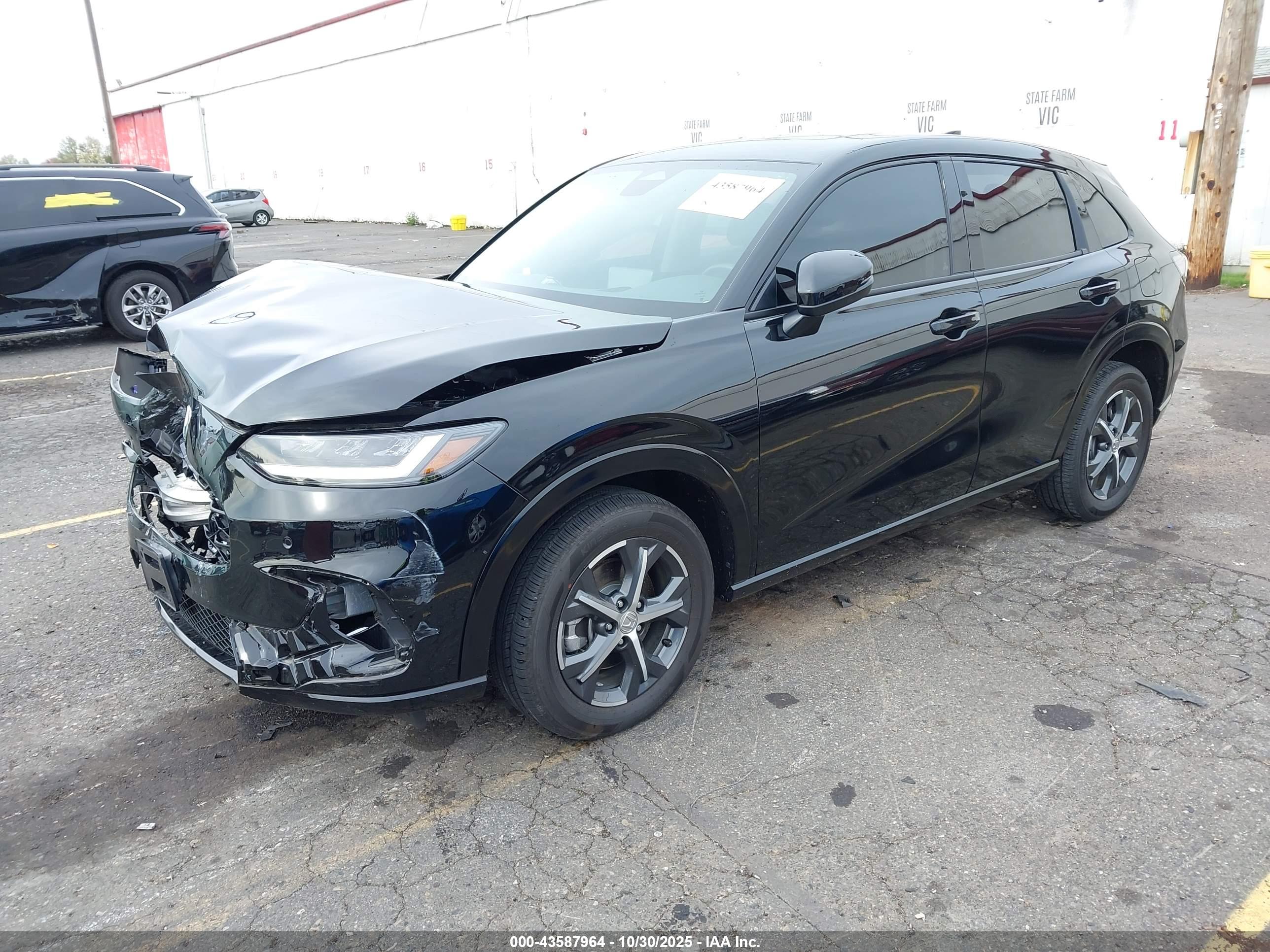 HONDA HR-V image 2