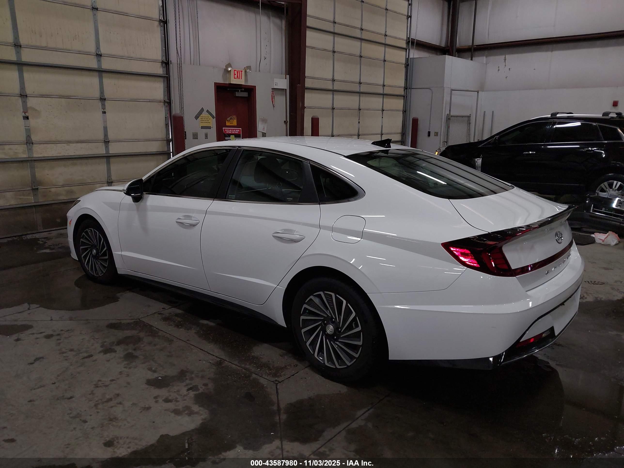 HYUNDAI SONATA image 3