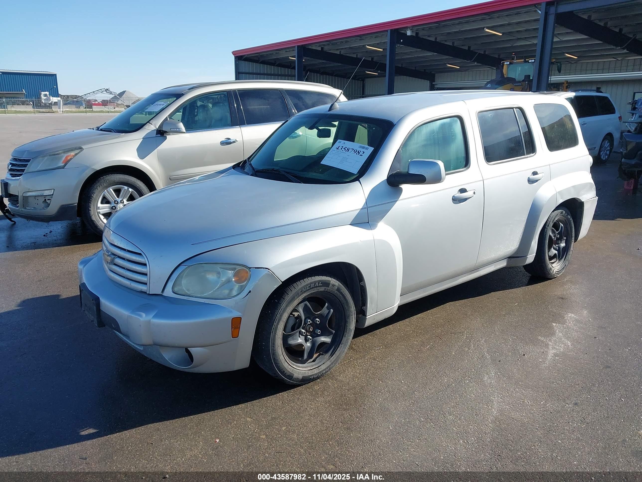 CHEVROLET HHR image 2