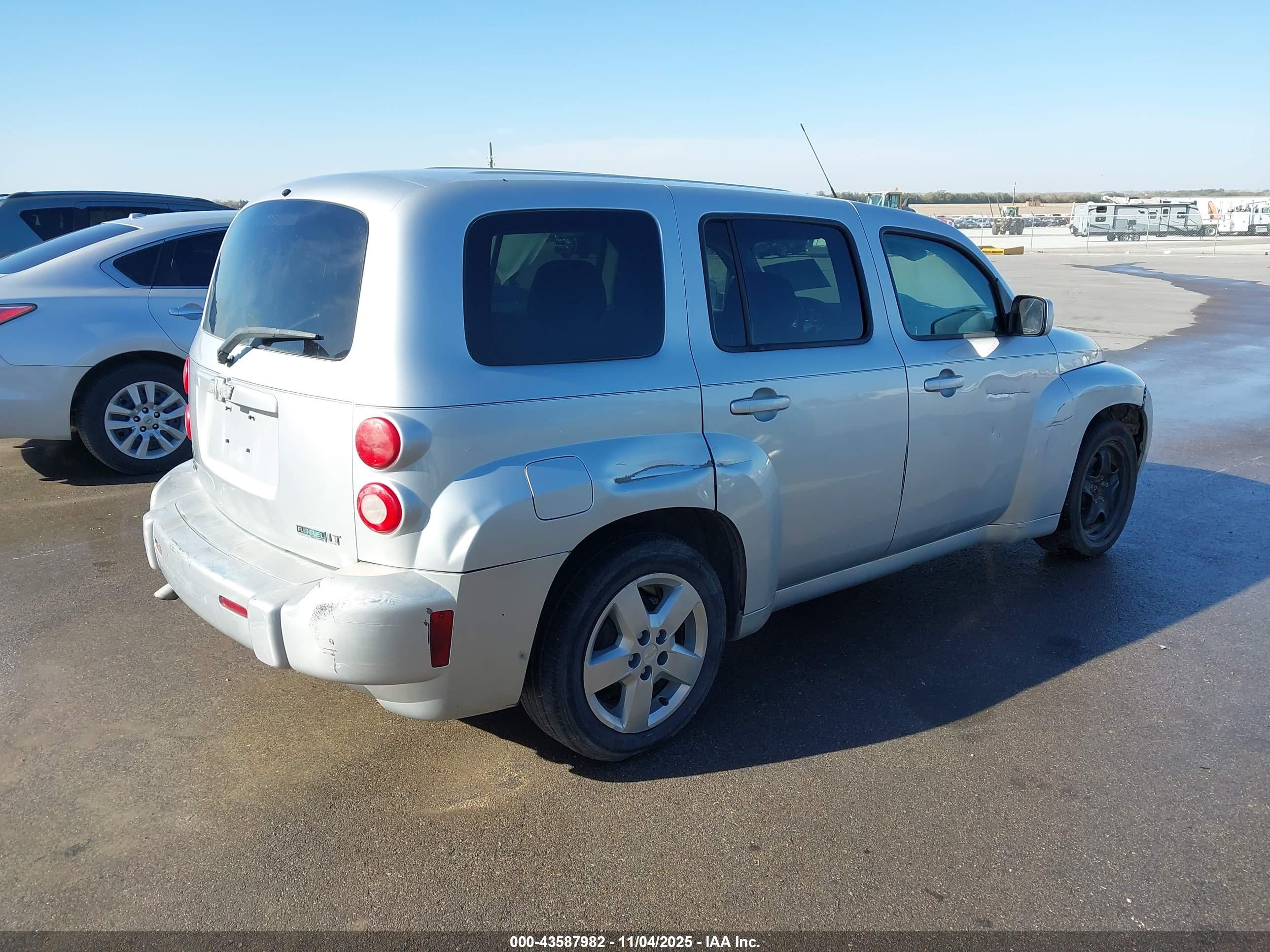 CHEVROLET HHR image 4