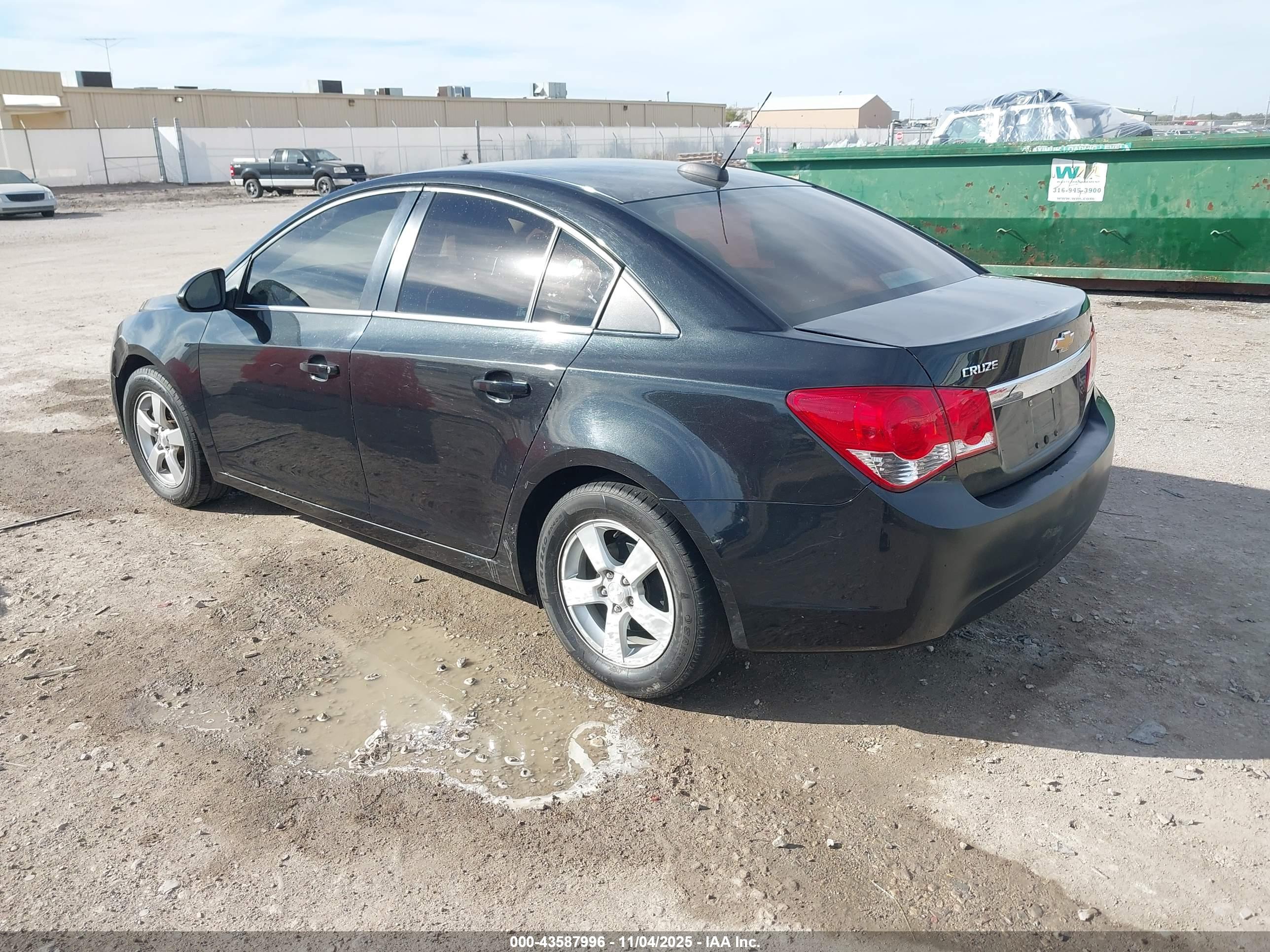 CHEVROLET CRUZE image 3