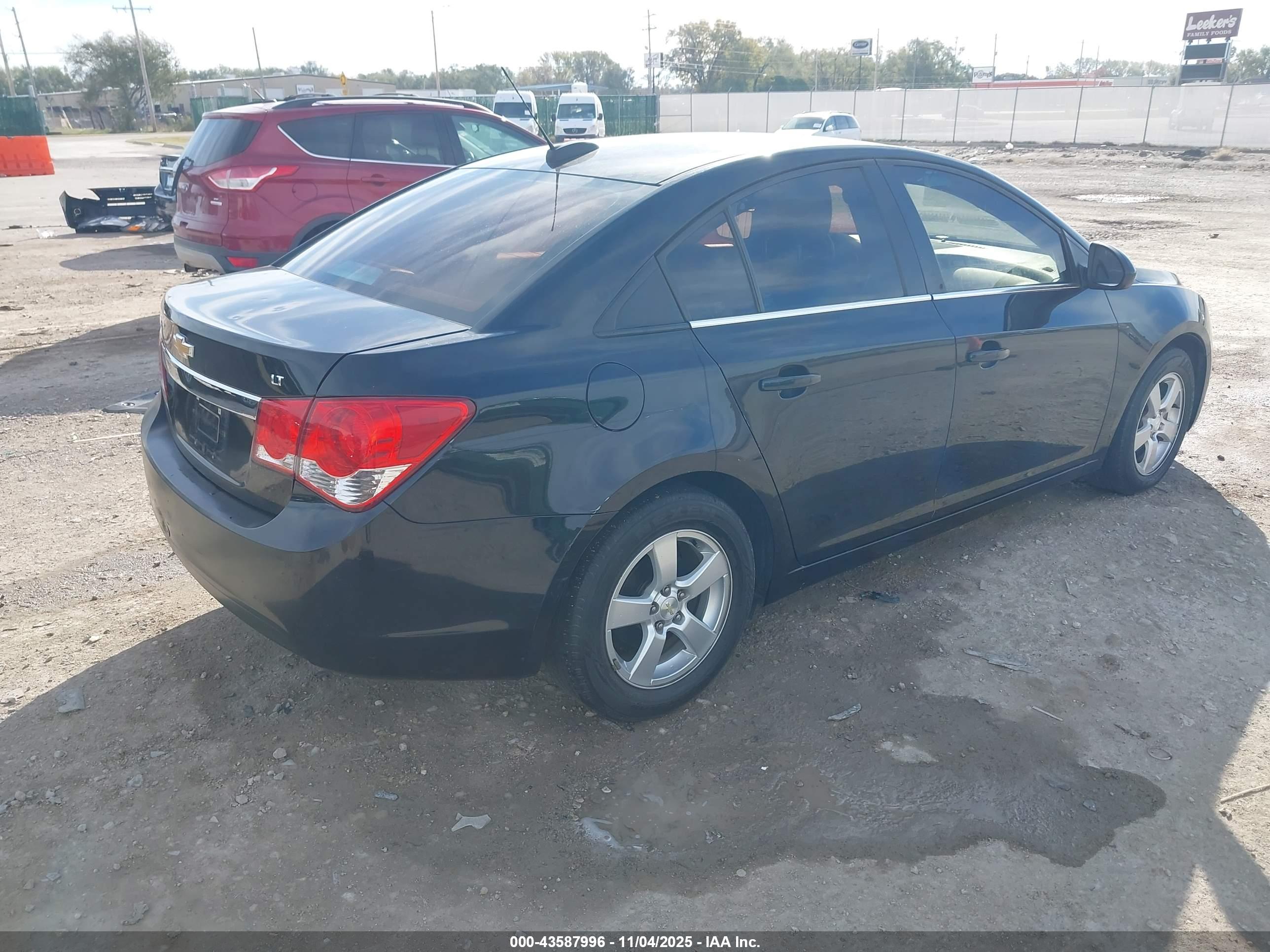 CHEVROLET CRUZE image 4
