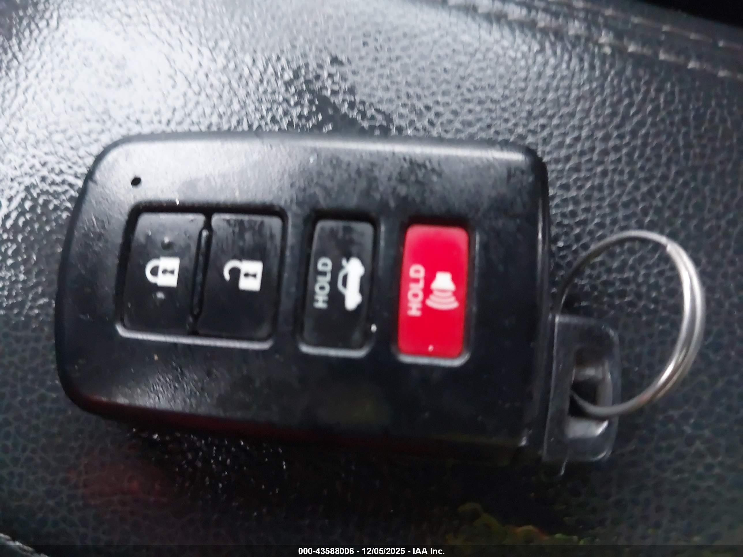 TOYOTA COROLLA image 11