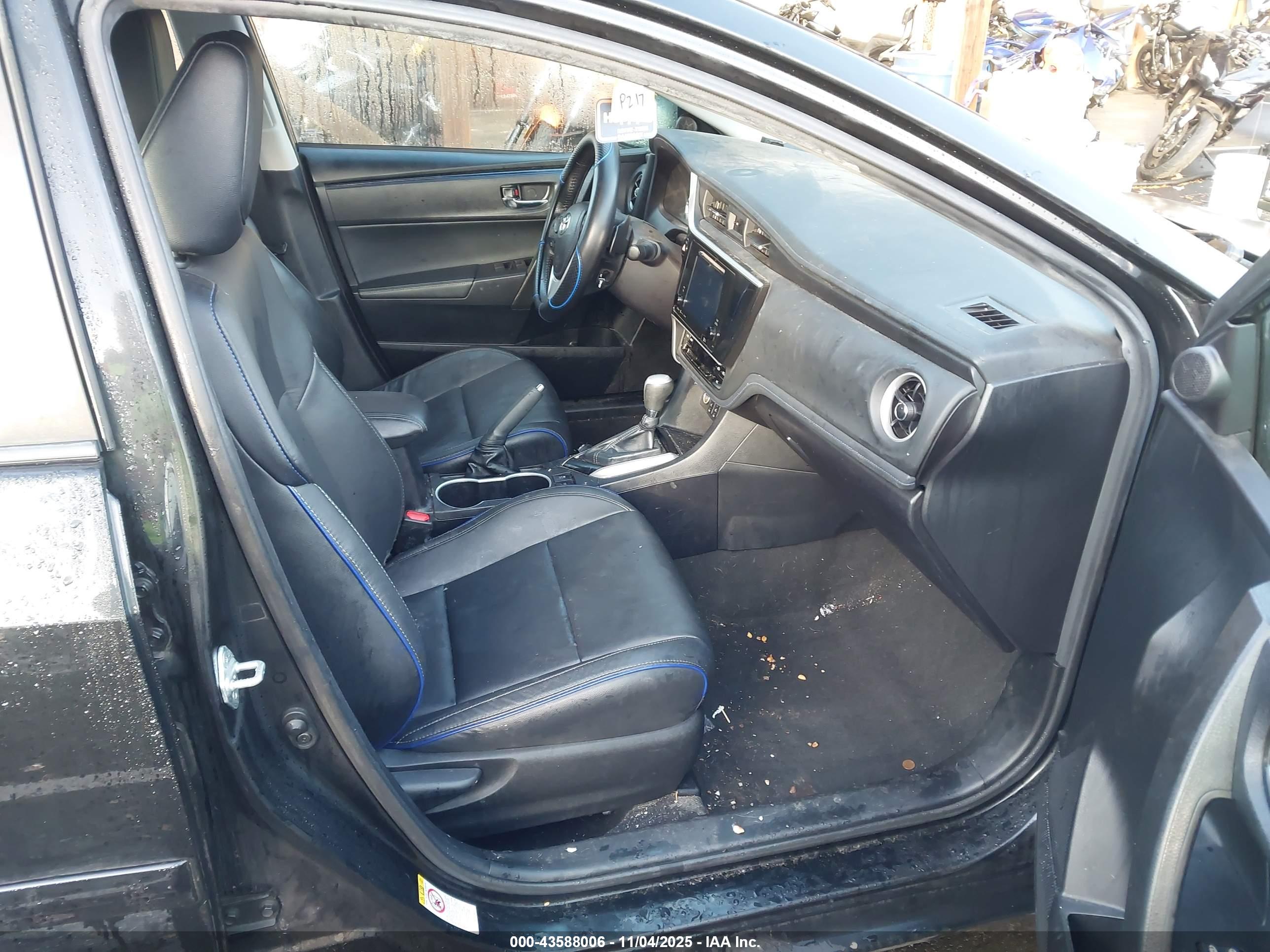 TOYOTA COROLLA image 5