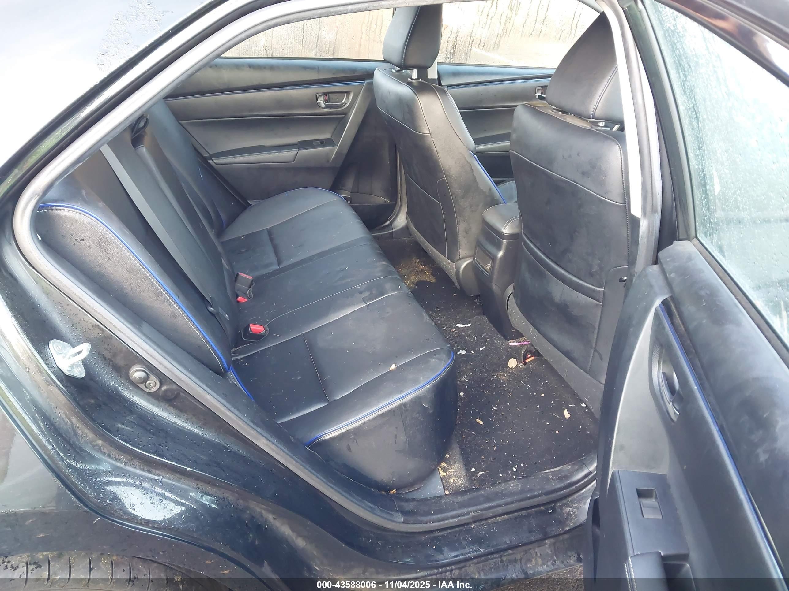 TOYOTA COROLLA image 8