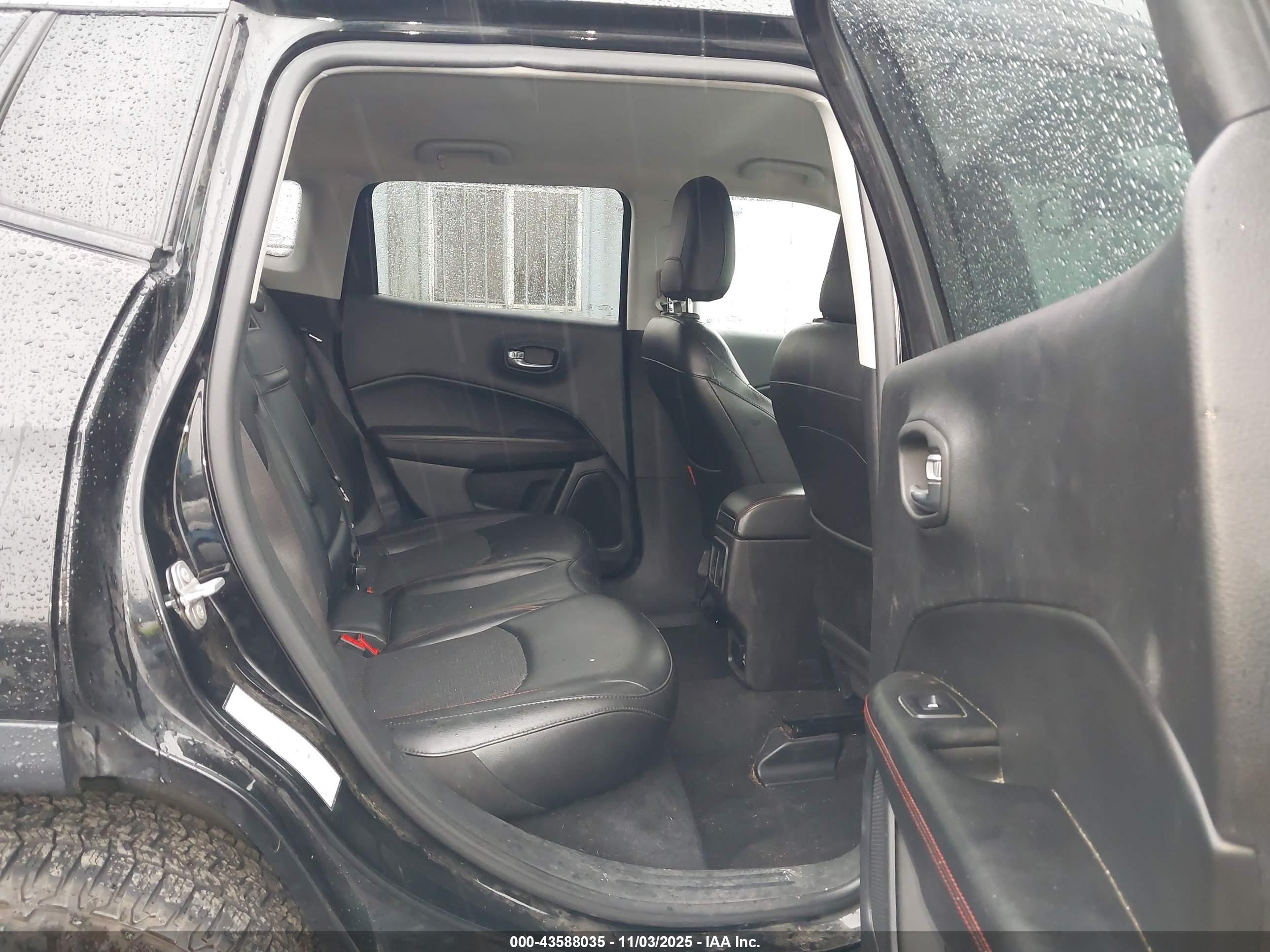 JEEP COMPASS image 8