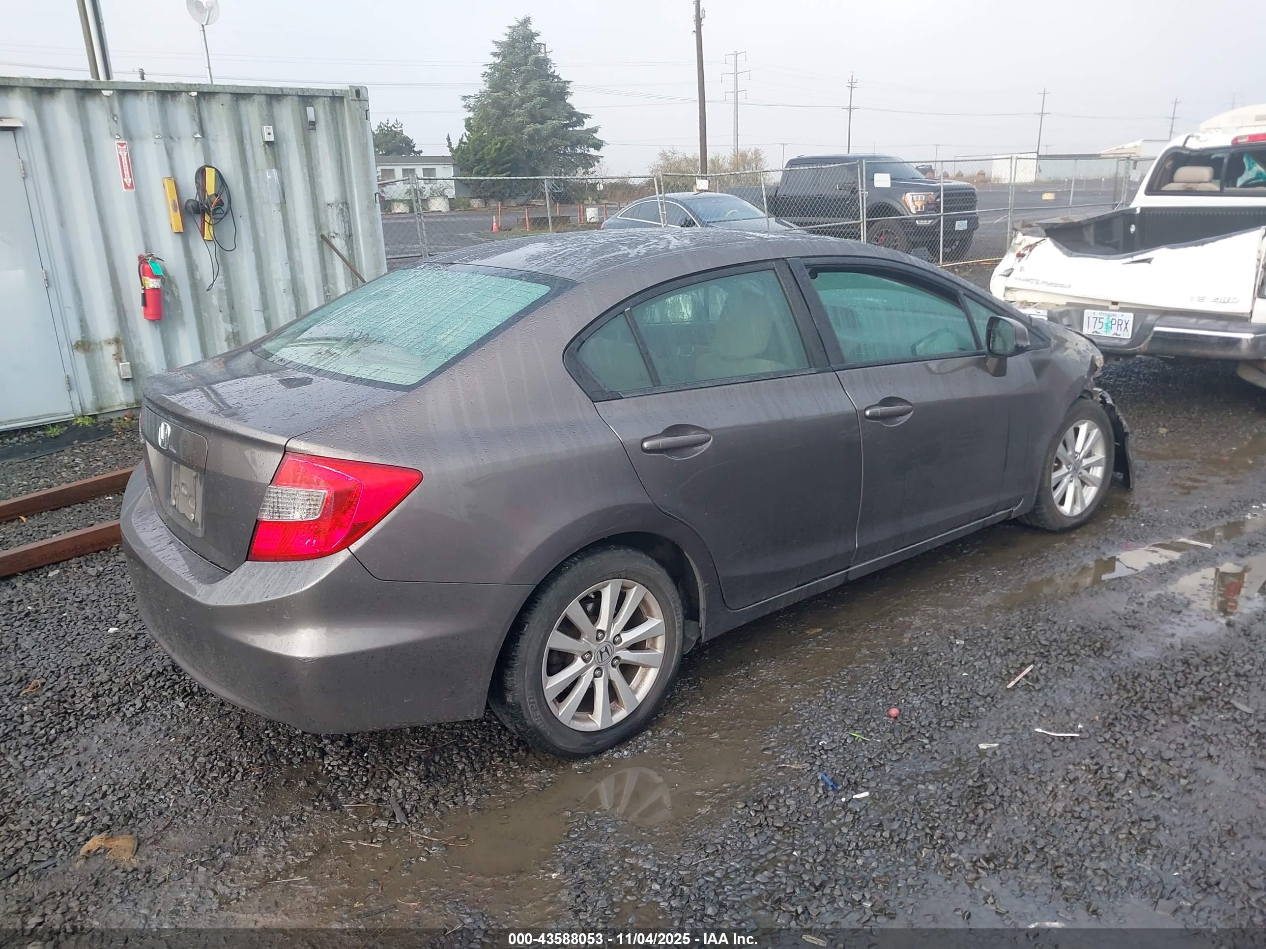 HONDA CIVIC image 4