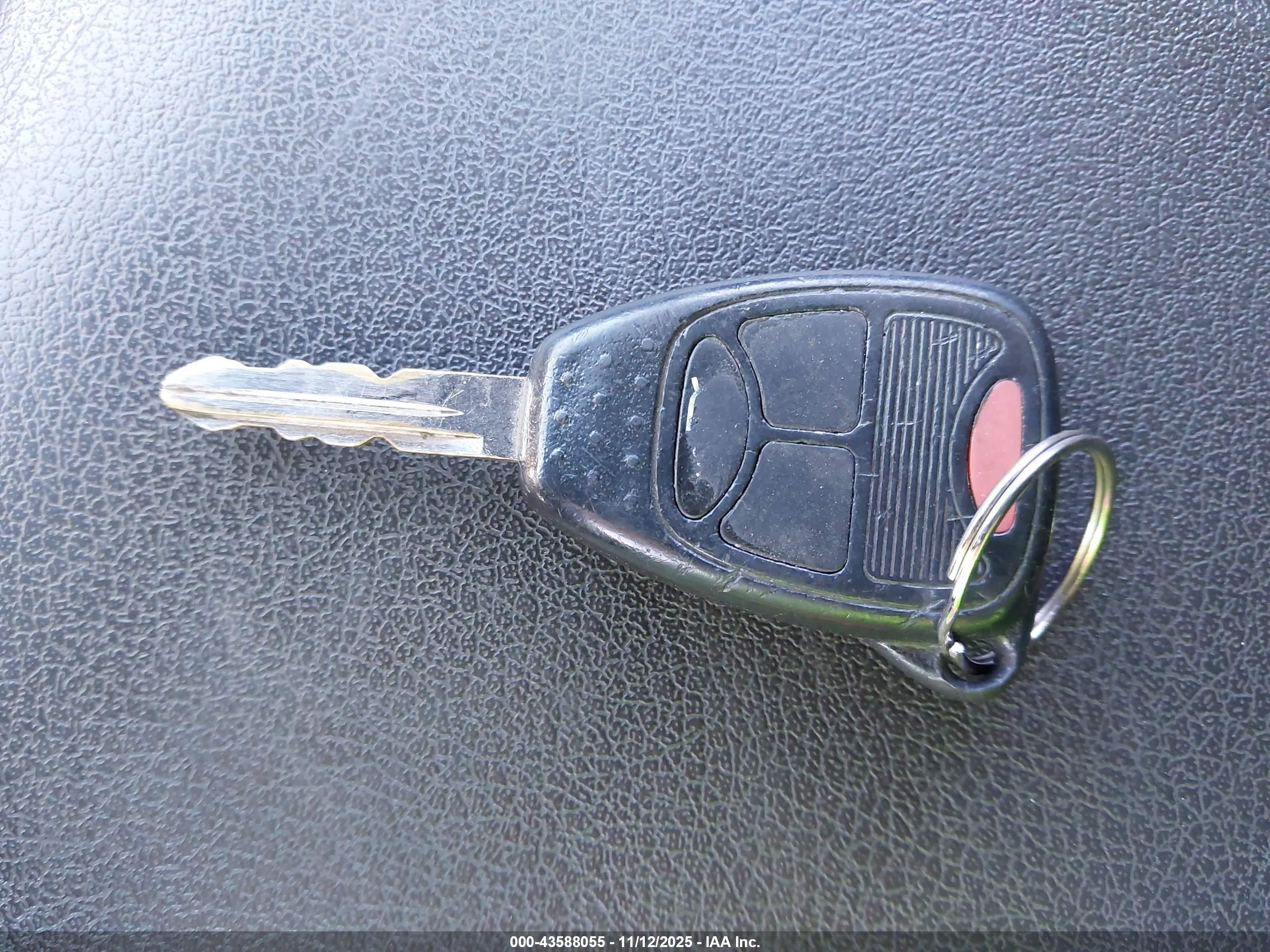 JEEP LIBERTY image 11