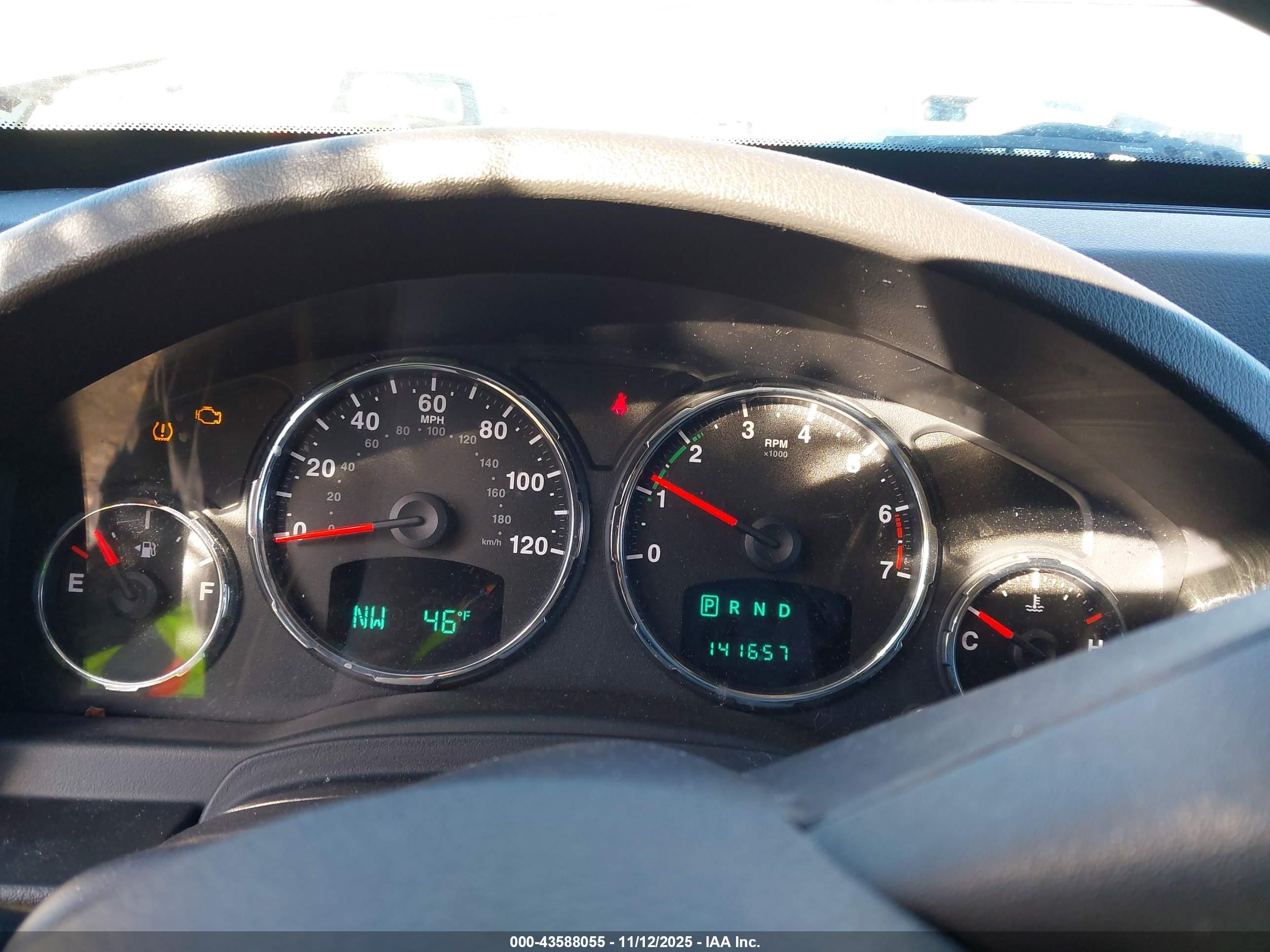 JEEP LIBERTY image 7