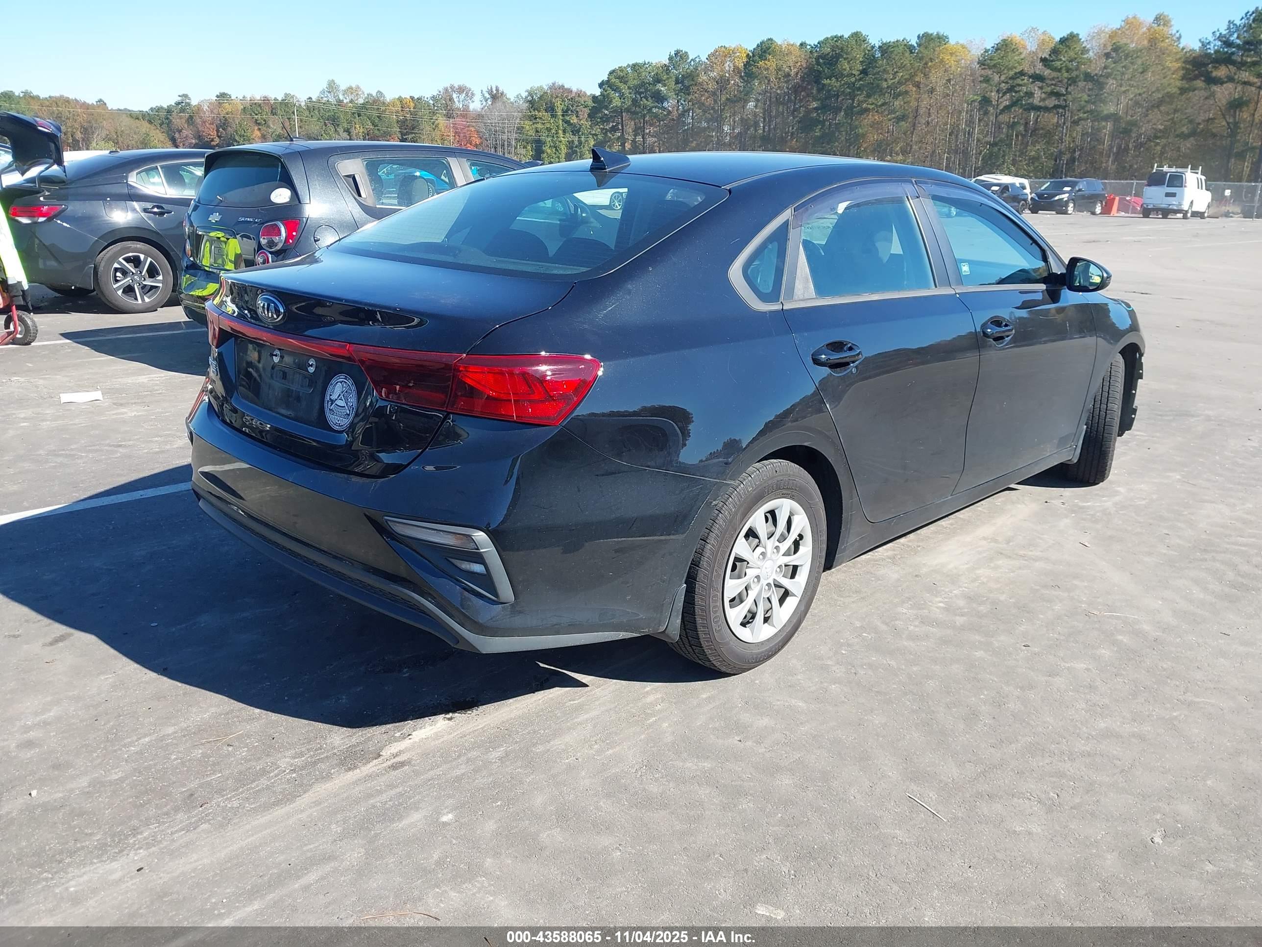 KIA FORTE image 4
