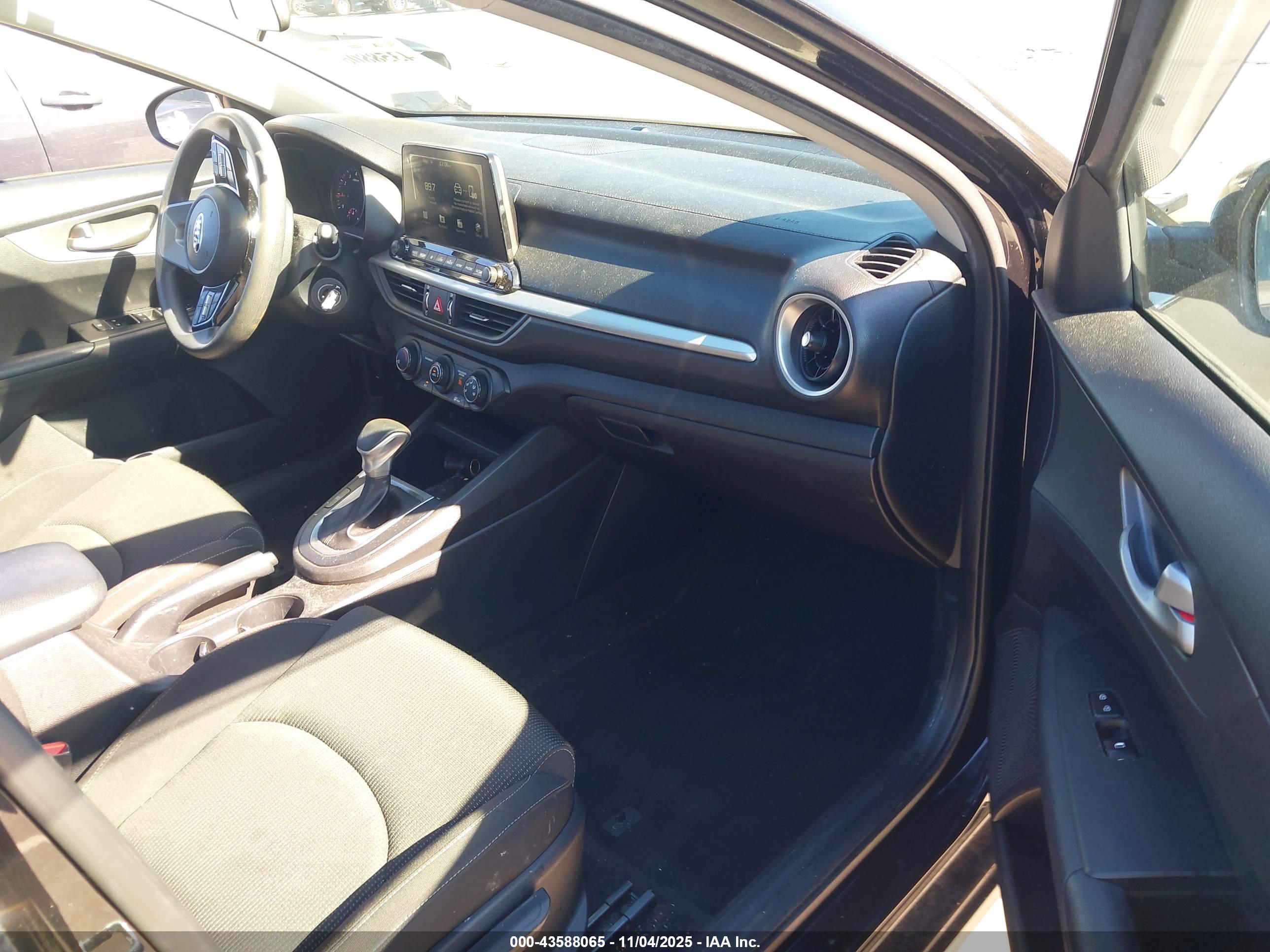 KIA FORTE image 5