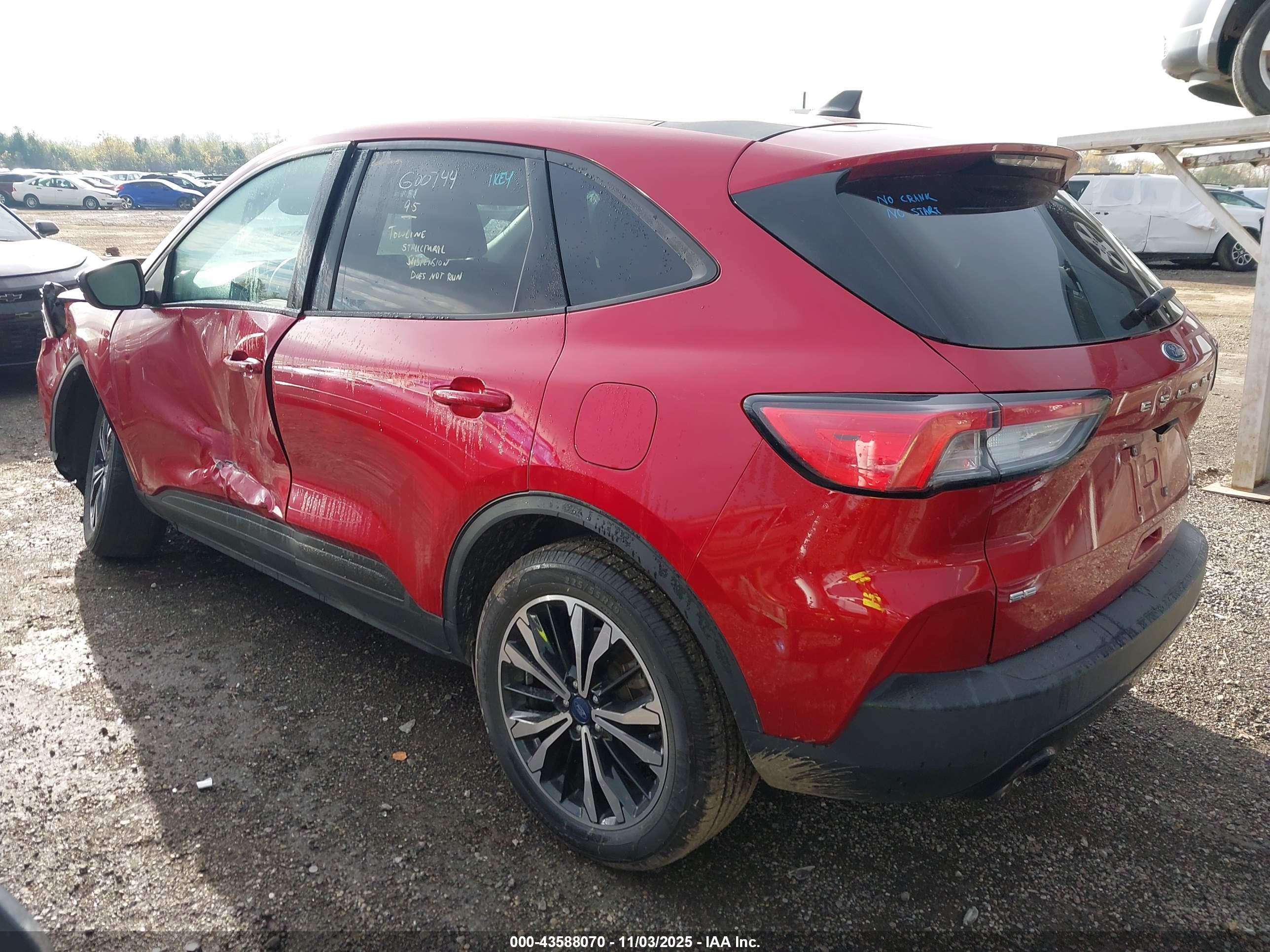 FORD ESCAPE image 3