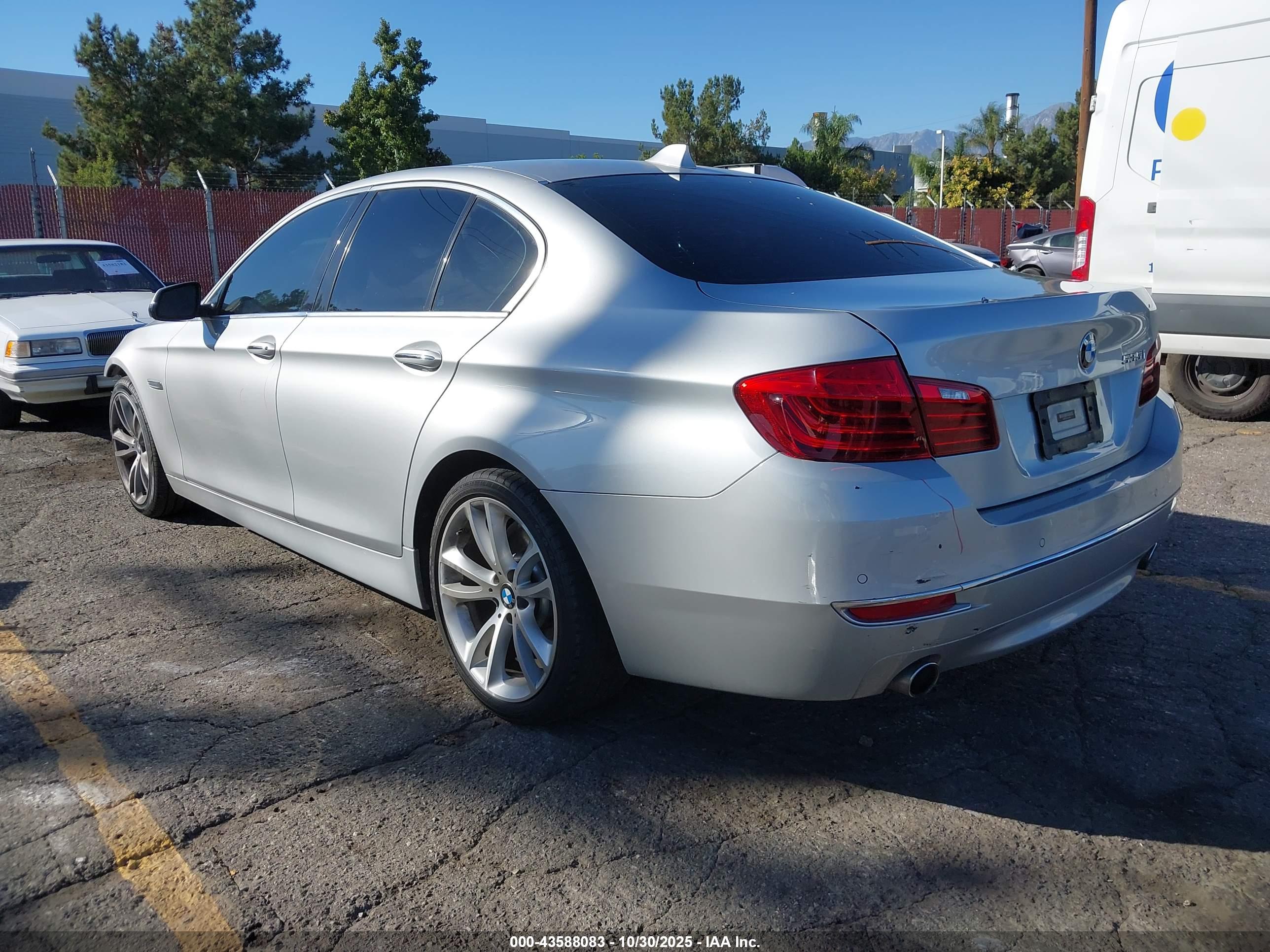 BMW 535I image 3
