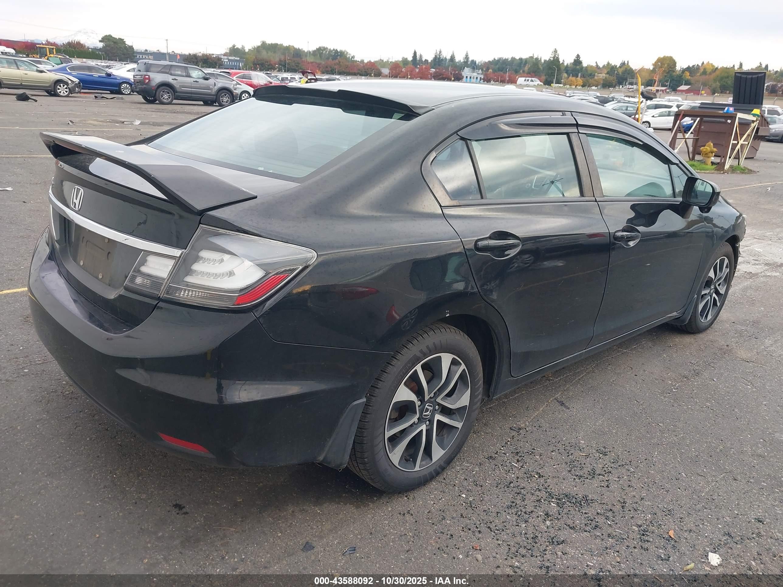 HONDA CIVIC image 4