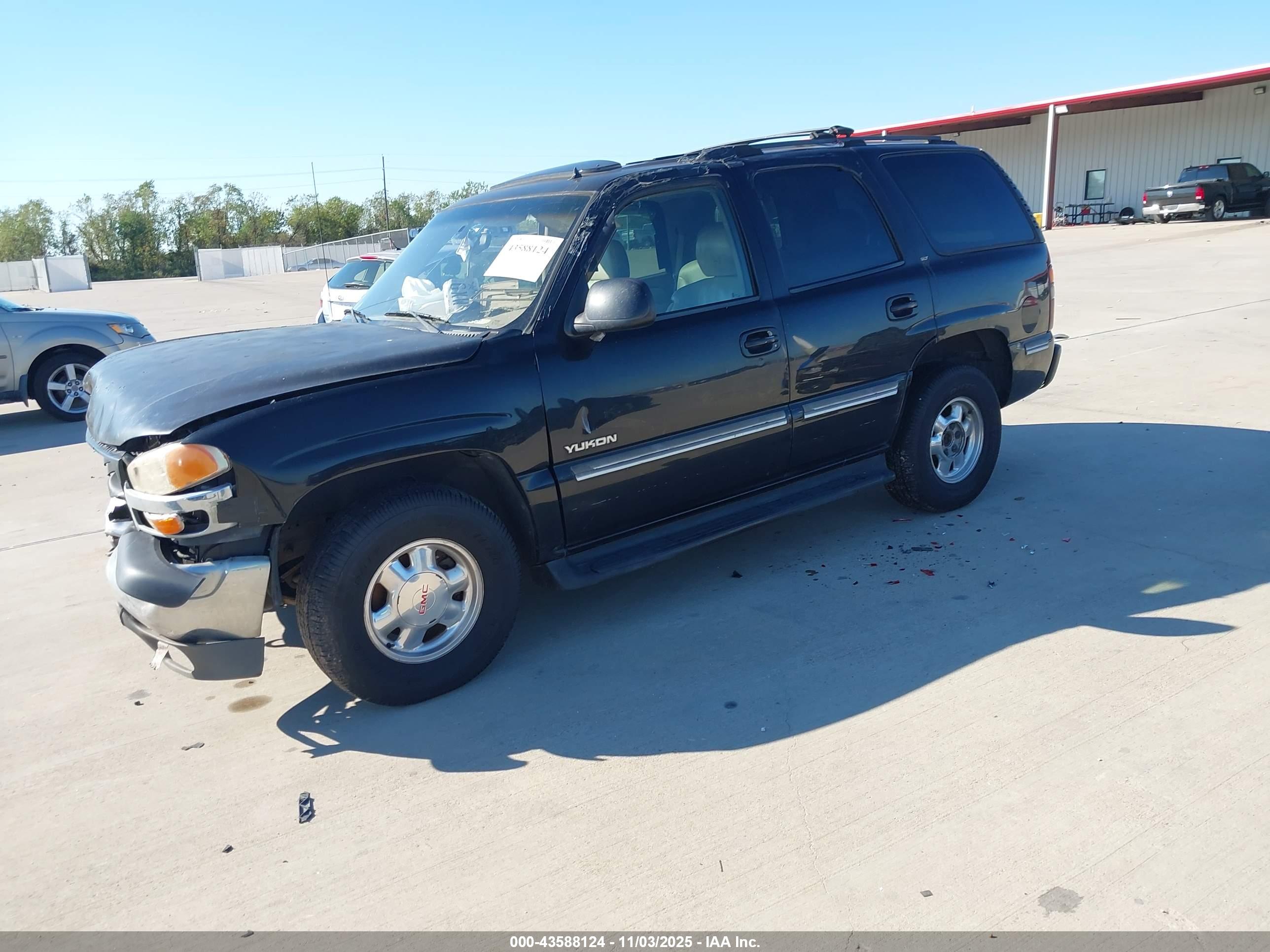 GMC YUKON image 2