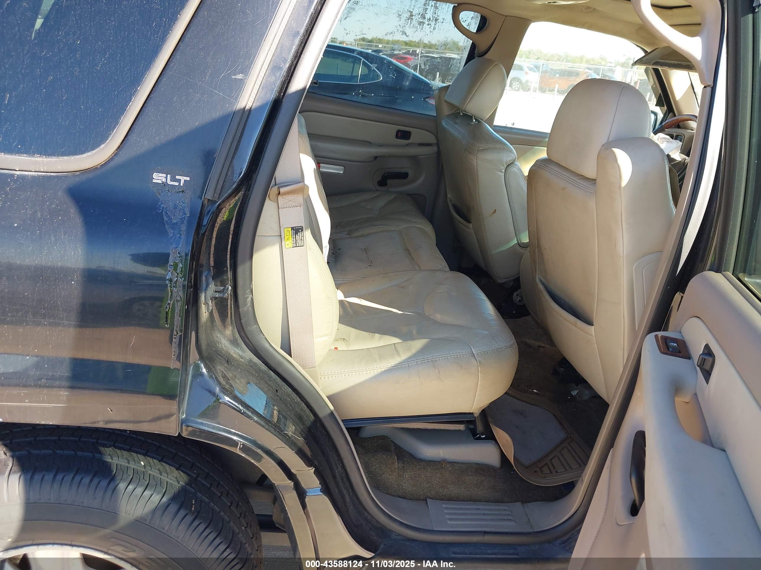 GMC YUKON image 8