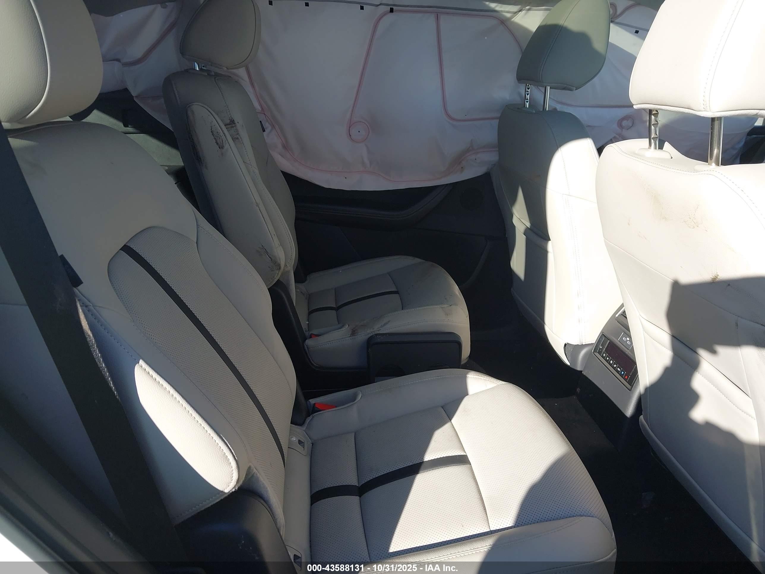 MAZDA CX-90 image 8