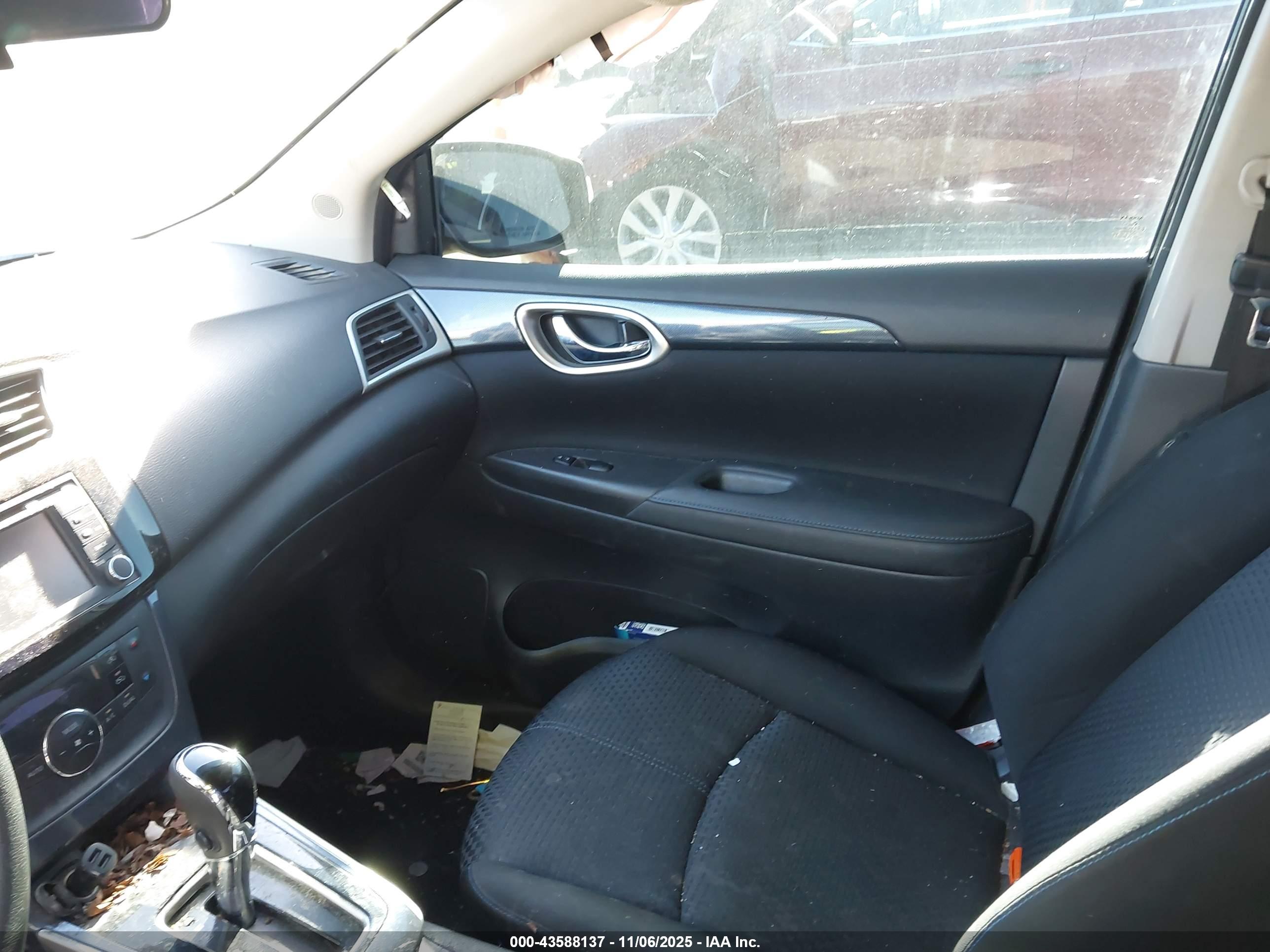 NISSAN SENTRA image 5
