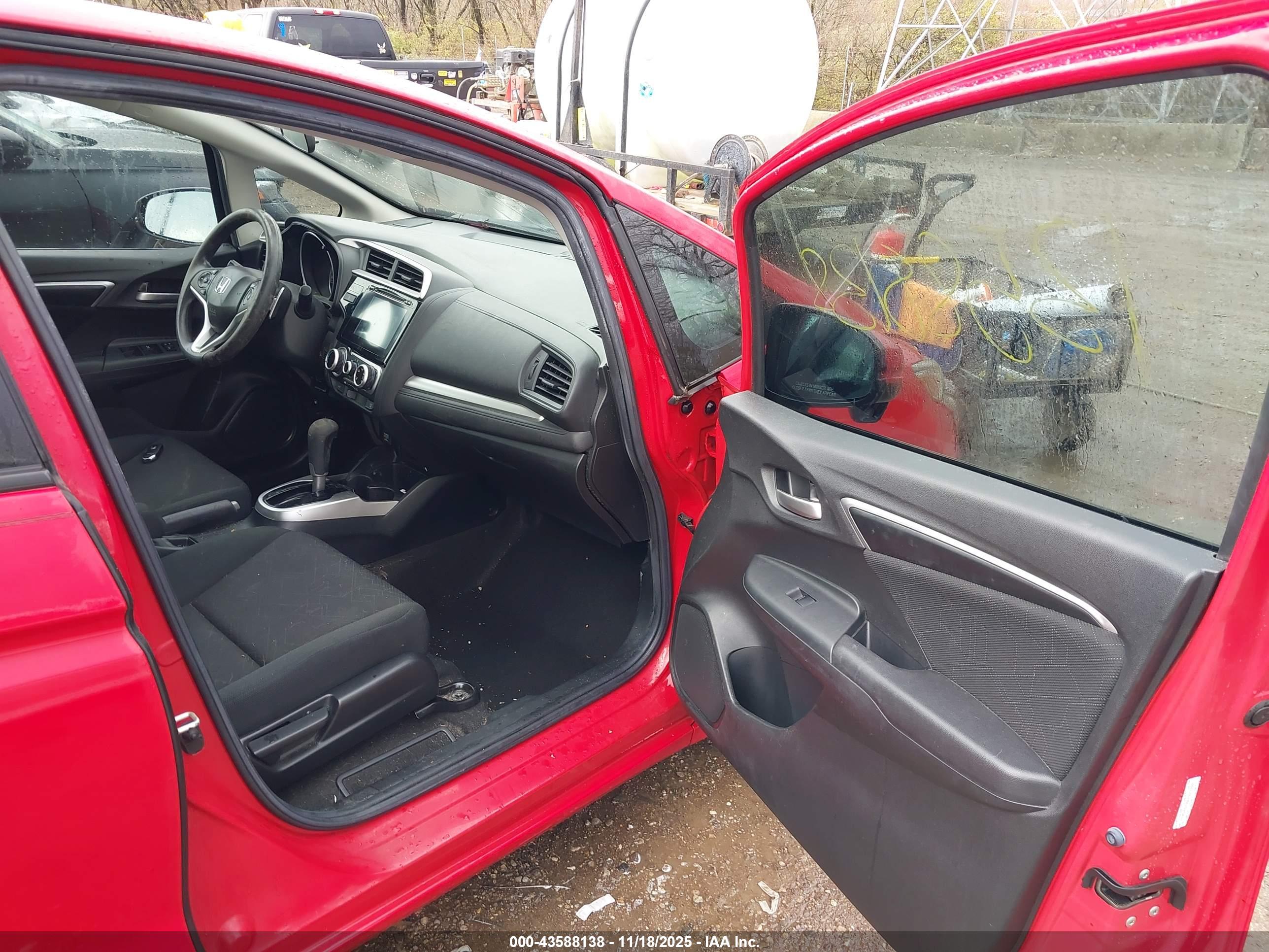 HONDA FIT image 5