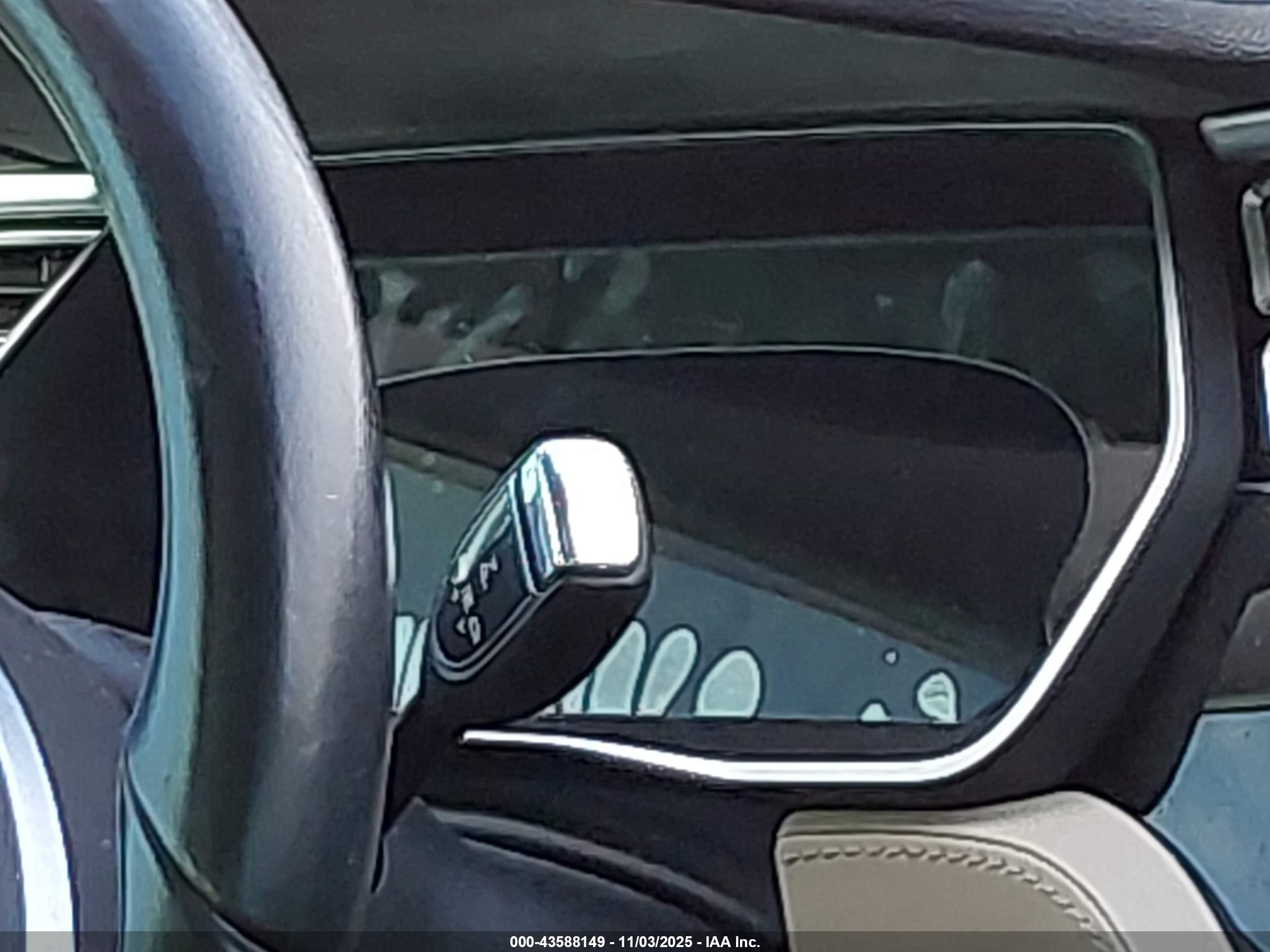 TESLA MODEL image 7