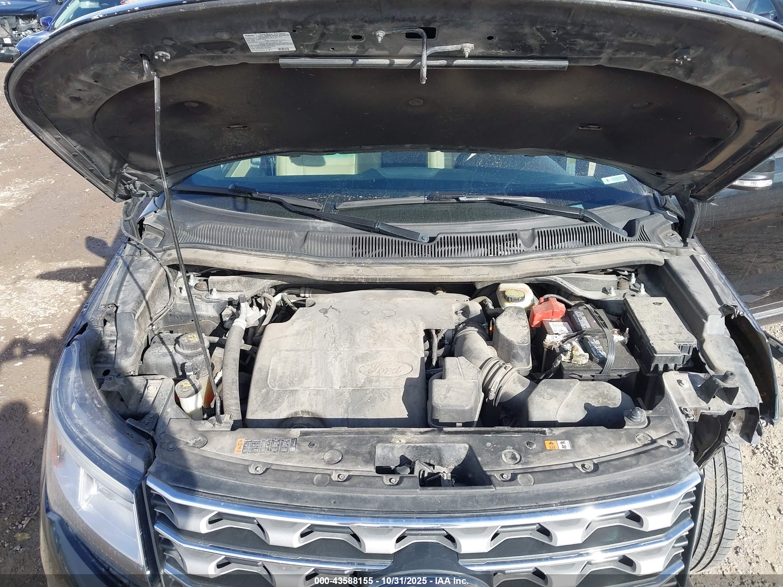 FORD EXPLORER image 10