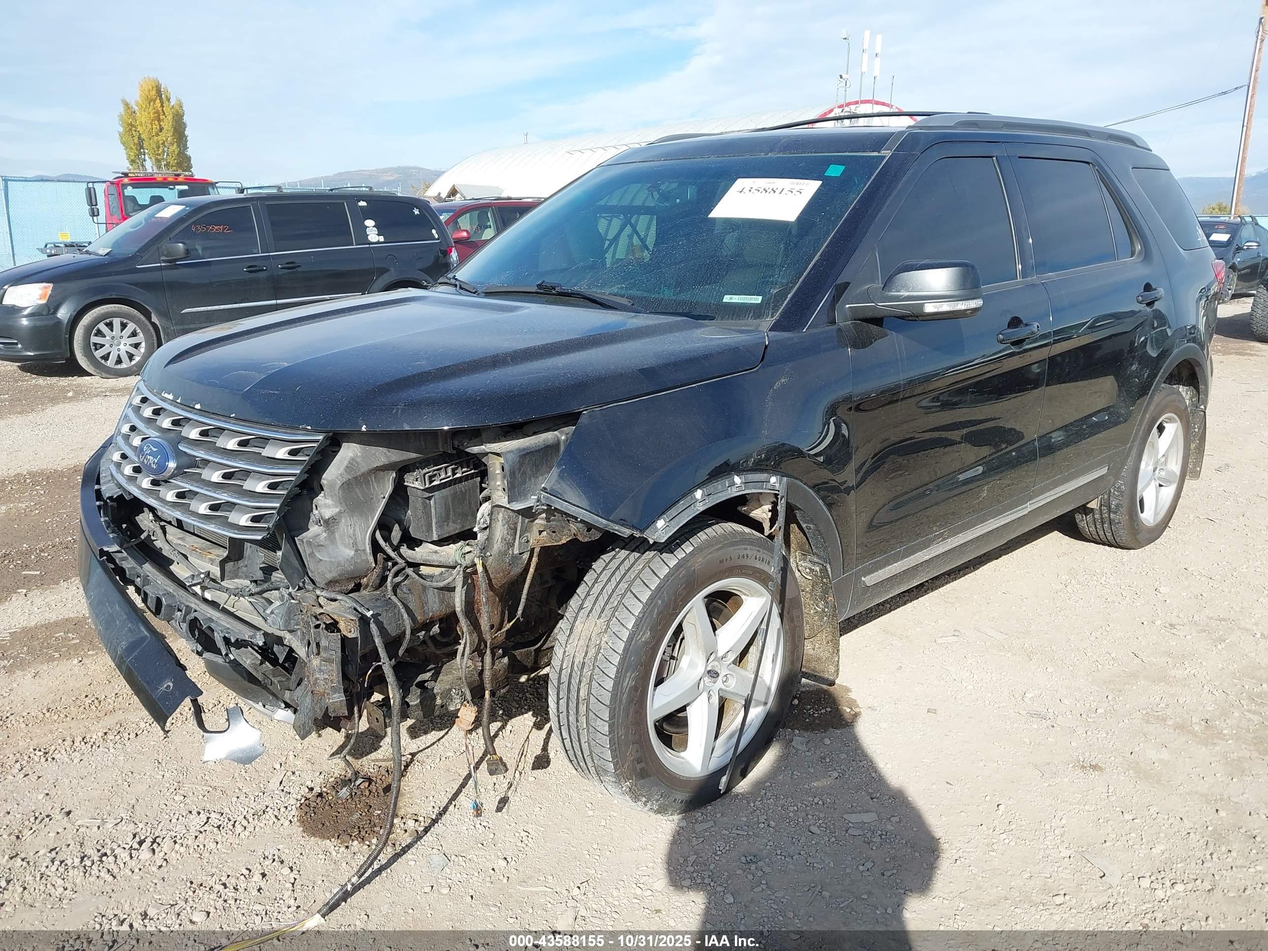 FORD EXPLORER image 2