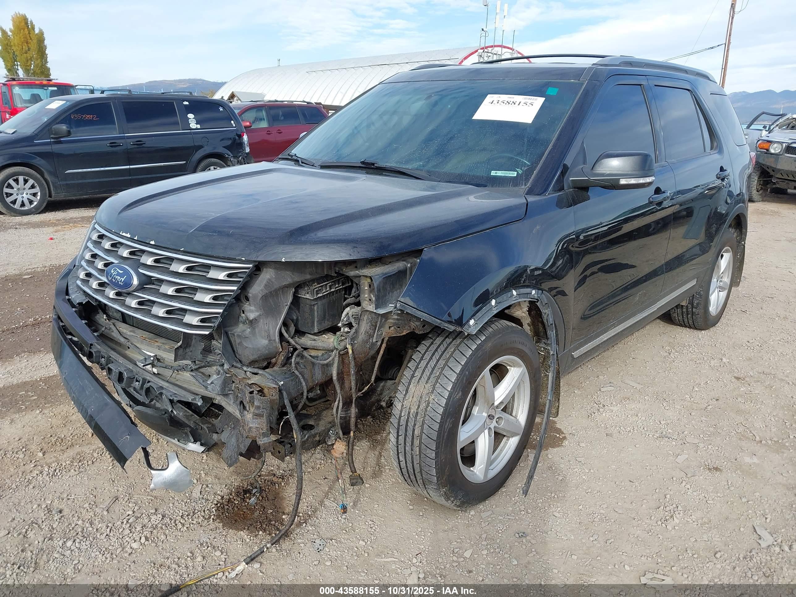 FORD EXPLORER image 6