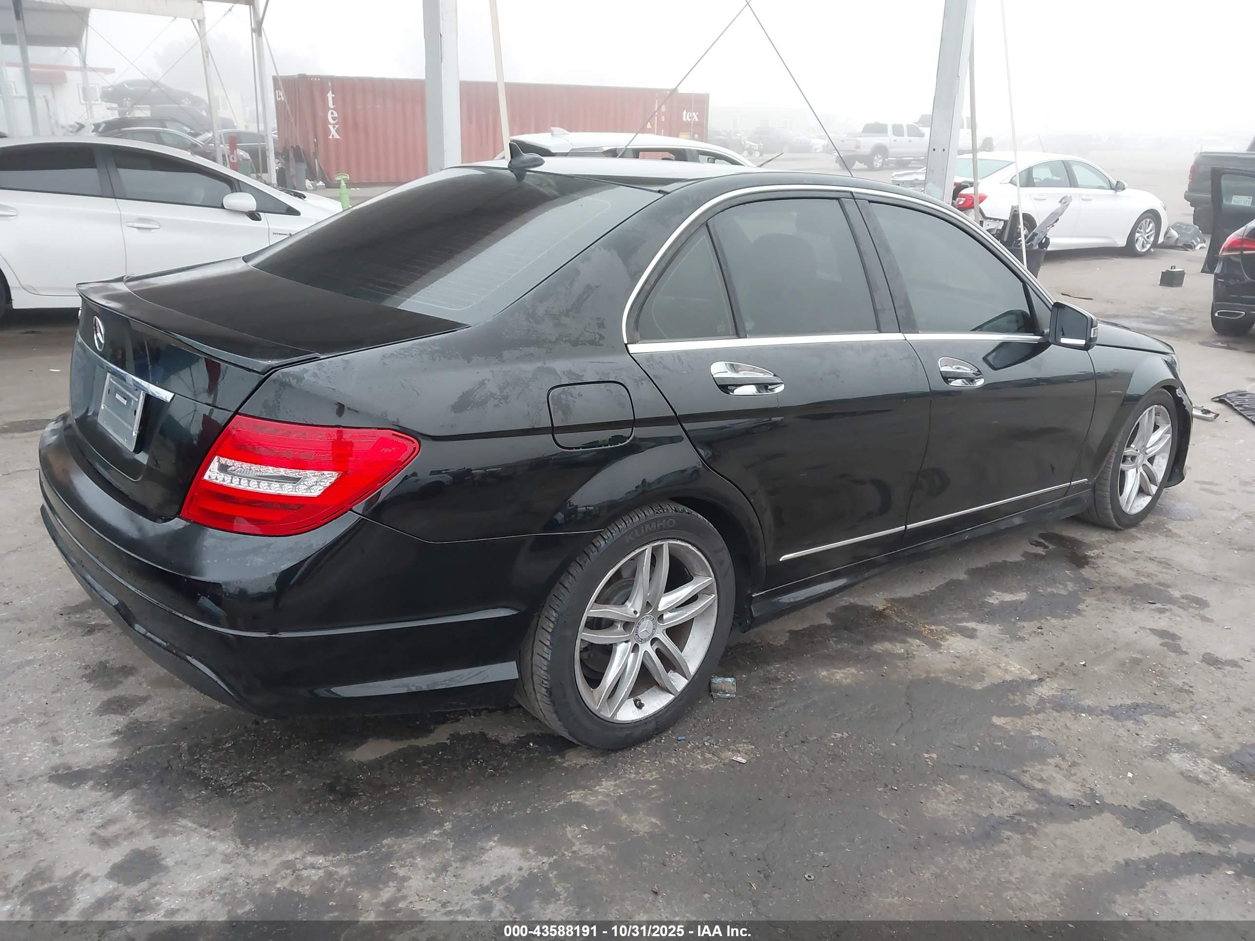 MERCEDES-BENZ C image 4