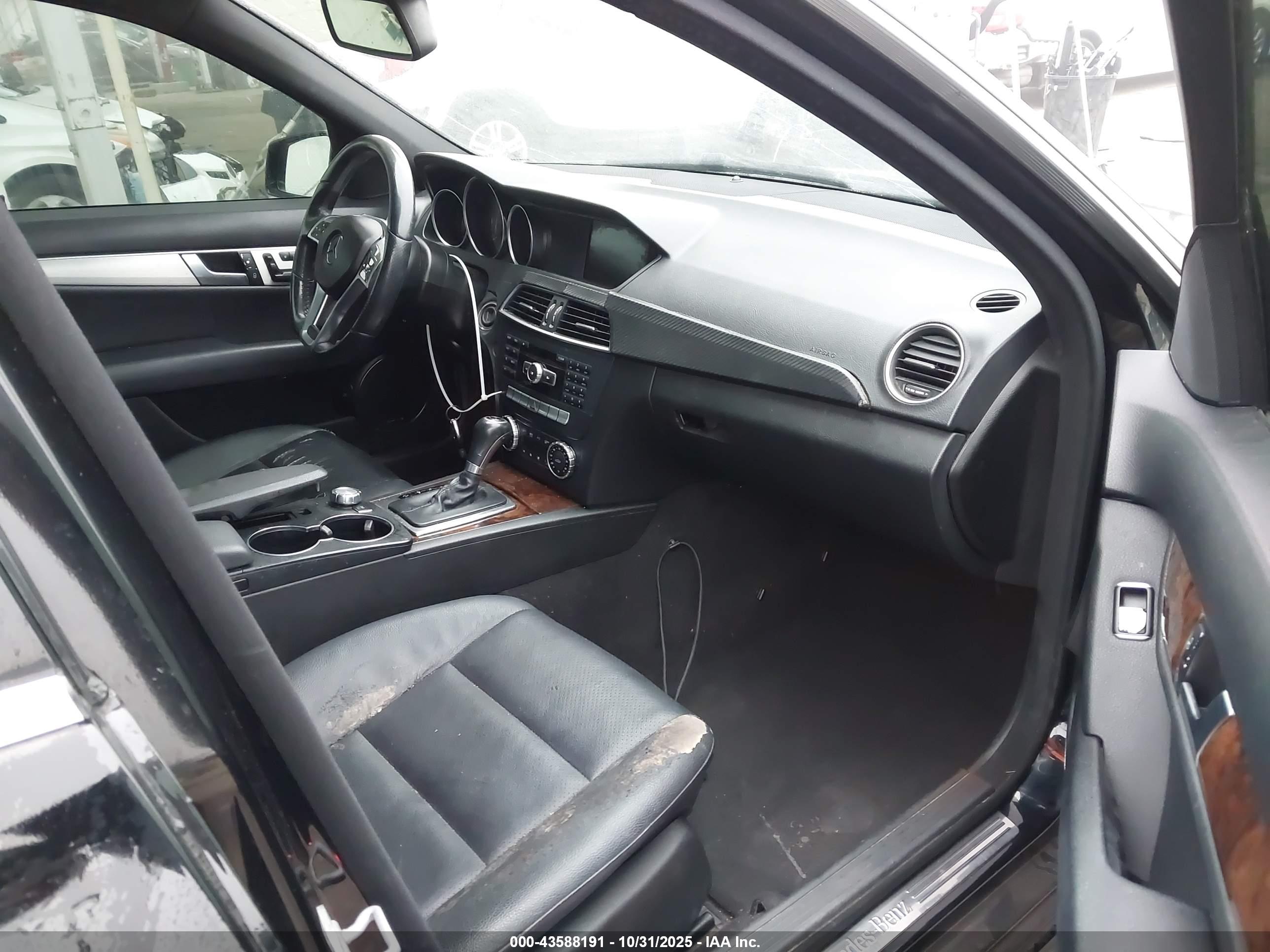 MERCEDES-BENZ C image 5