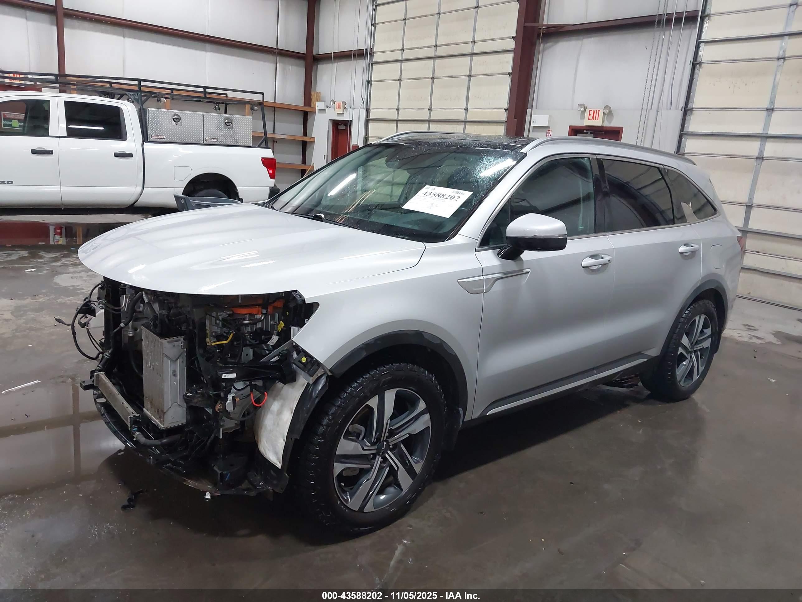 KIA SORENTO image 2
